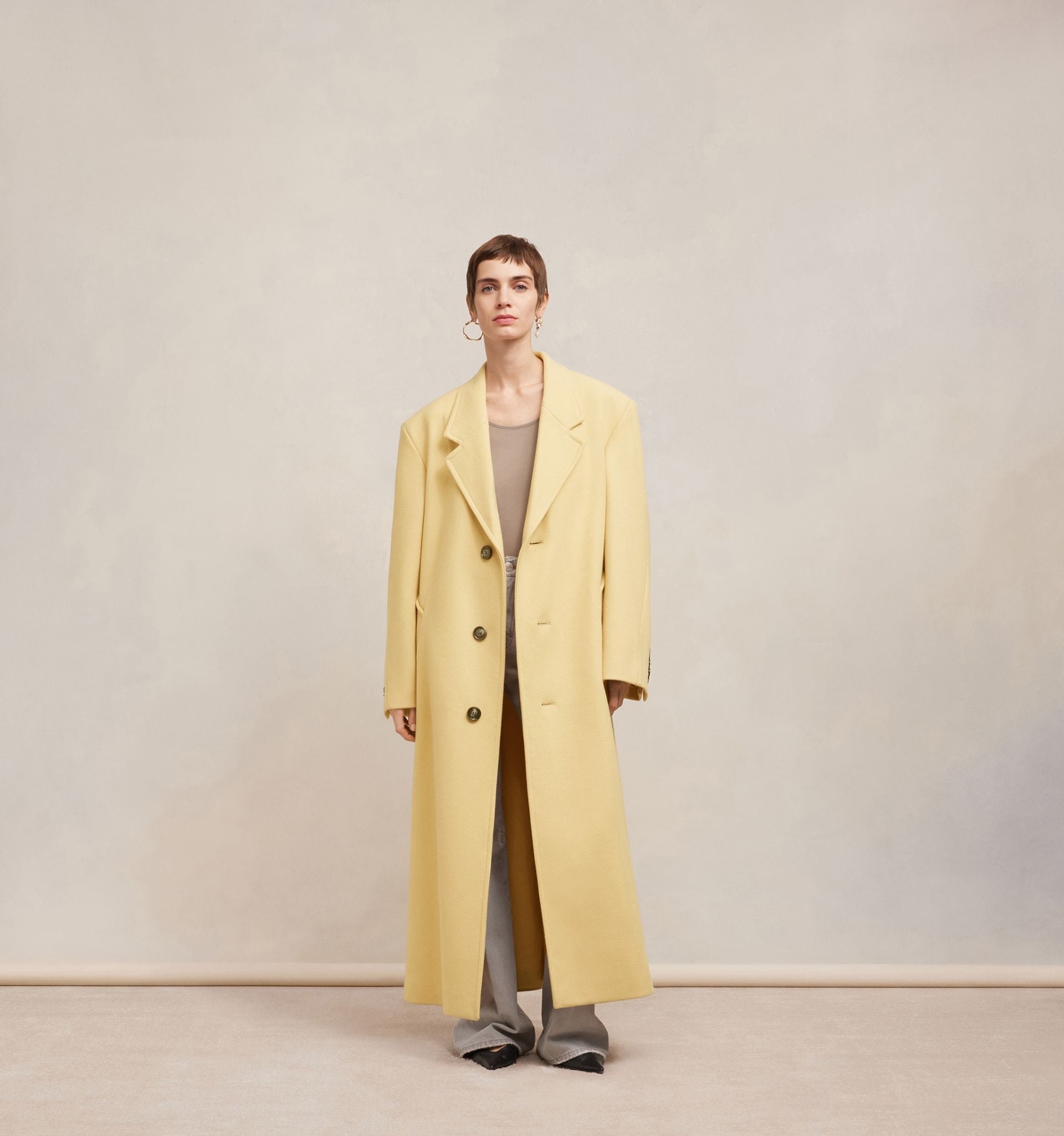 Three Buttons Oversized Coat - 3