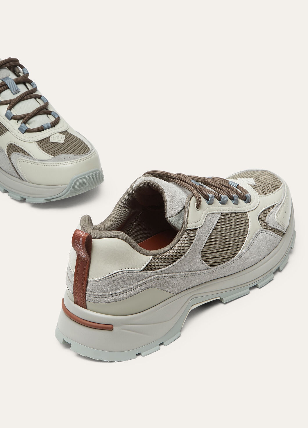 Cairn Walk Sneaker - 7