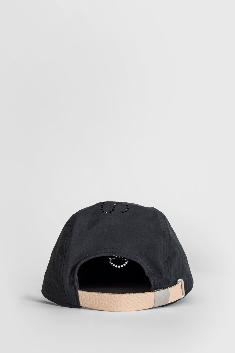 HENDER SCHEME MAN BLACK HATS 3