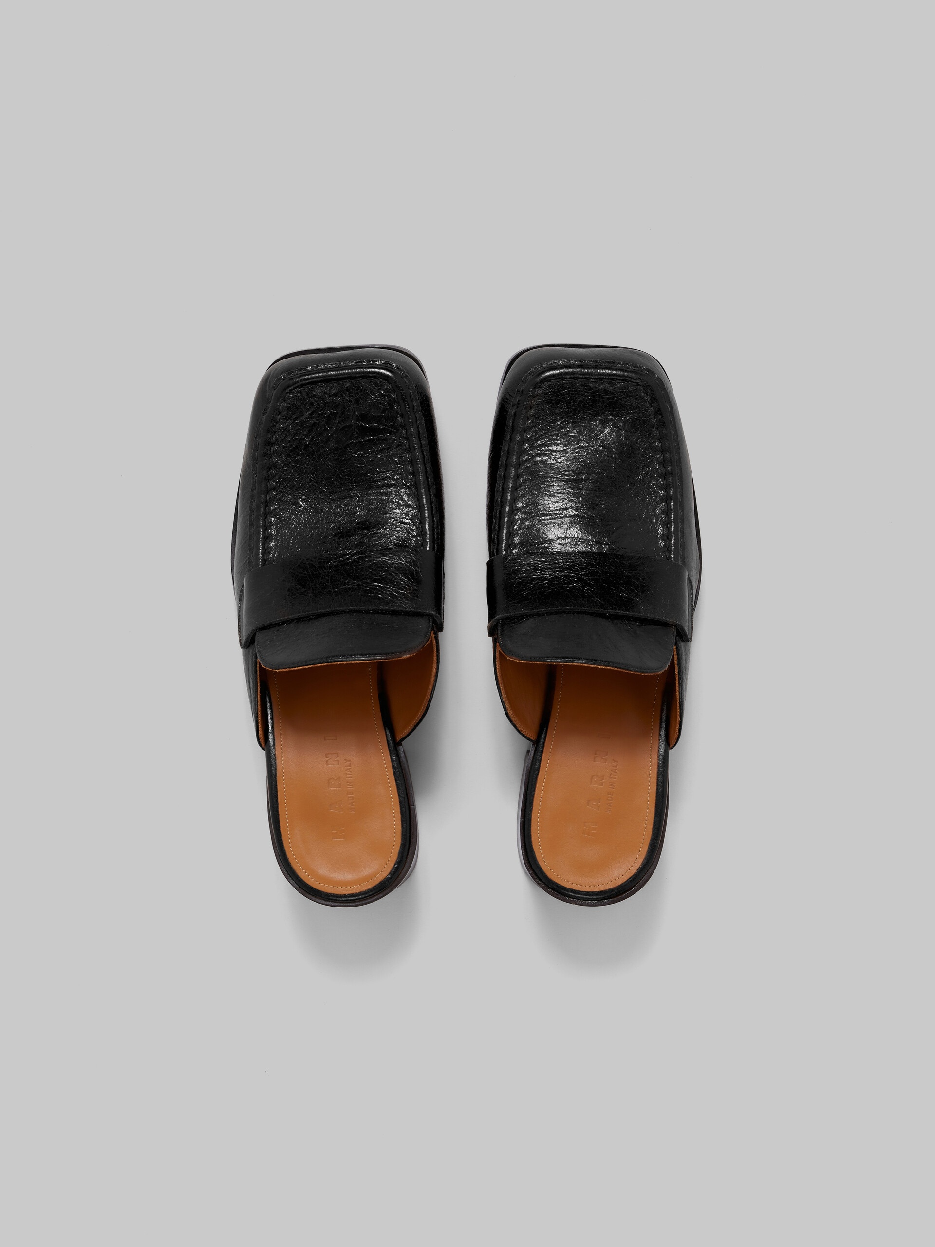 BLACK LEATHER HEELED MULE - 4