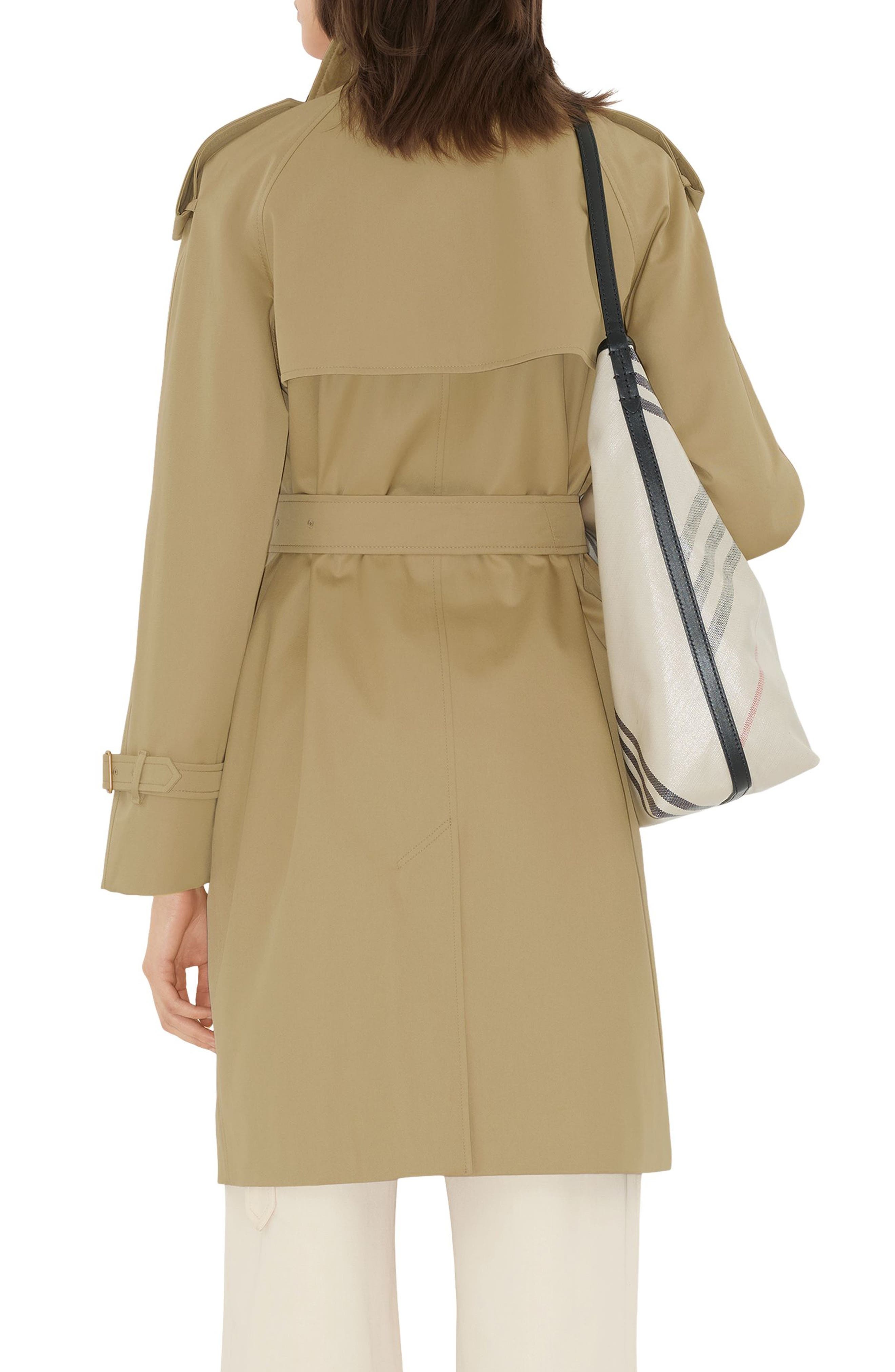 burberry Castleford Check Collar Shower Resistant Cotton Gabardine Short Trench Coat in Hamper at No - 2