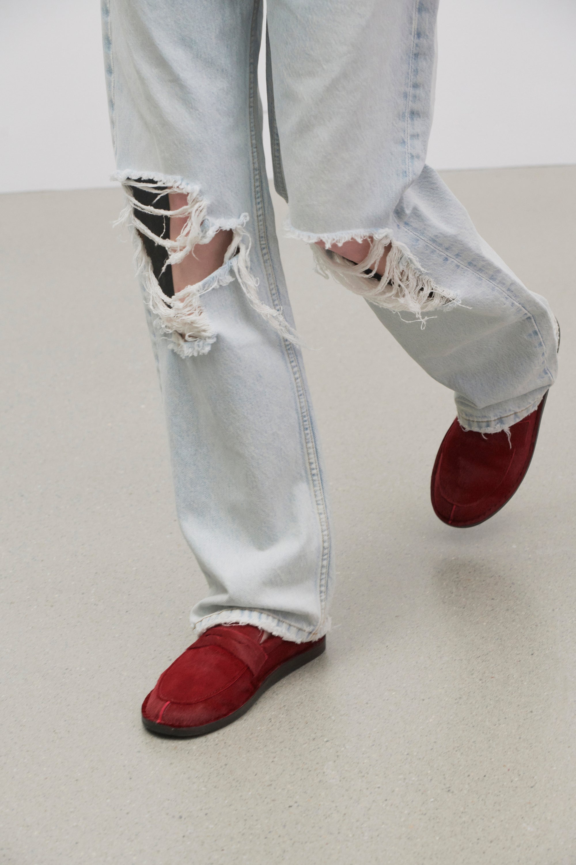 ローファー・オックスフォード [The Row] Cary Loafer in Pony Cary Loafer Red in Pony – The Row