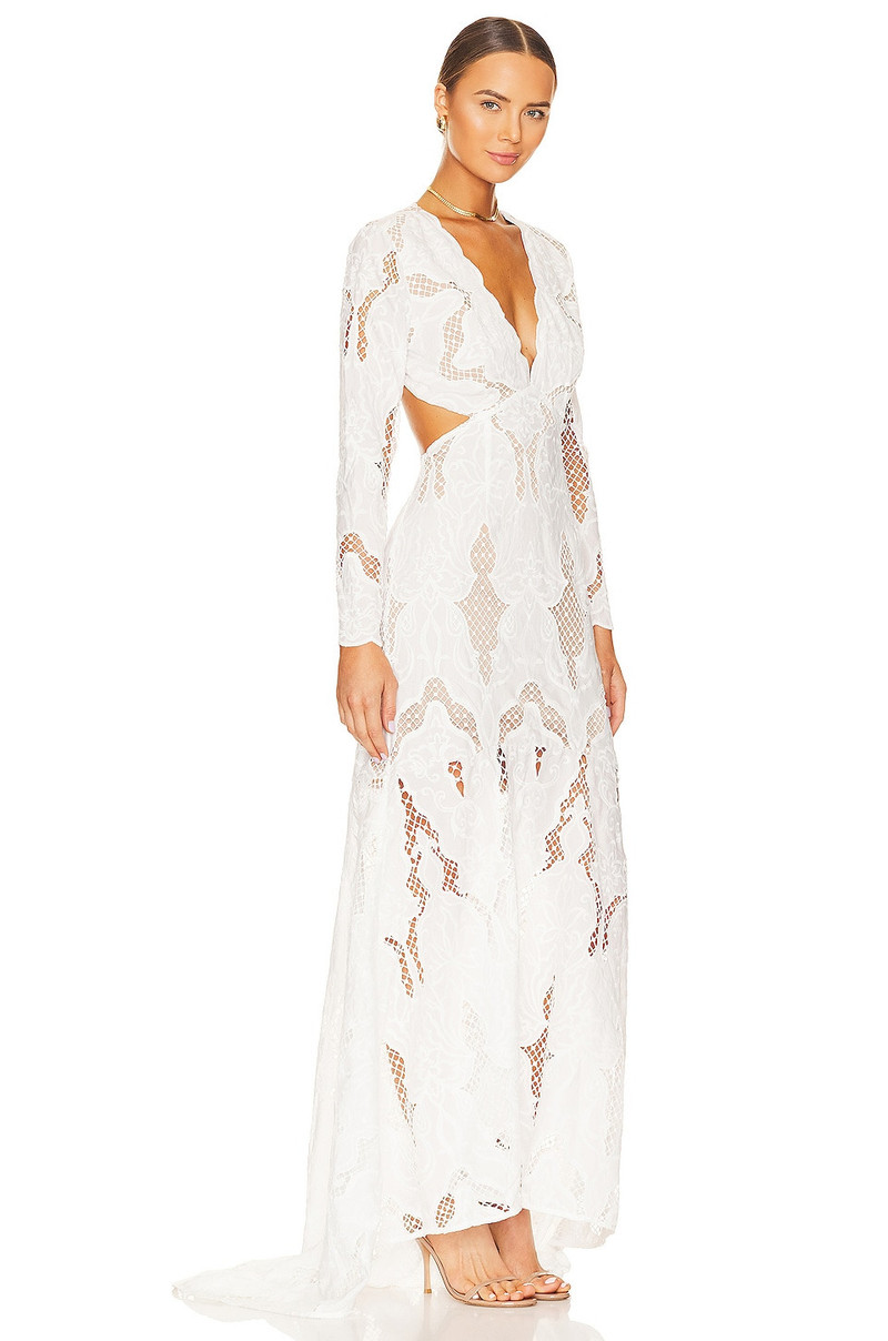 ELLIATT Registry Gown outlook