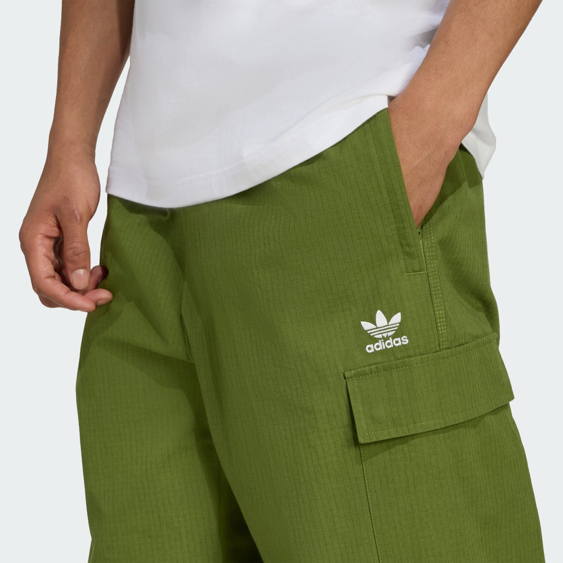 Trefoil Essentials Woven - 5
