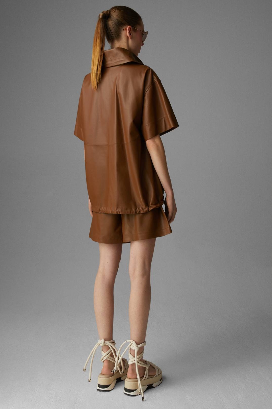 YOKO LEATHER CAPE IN COGNAC - 3