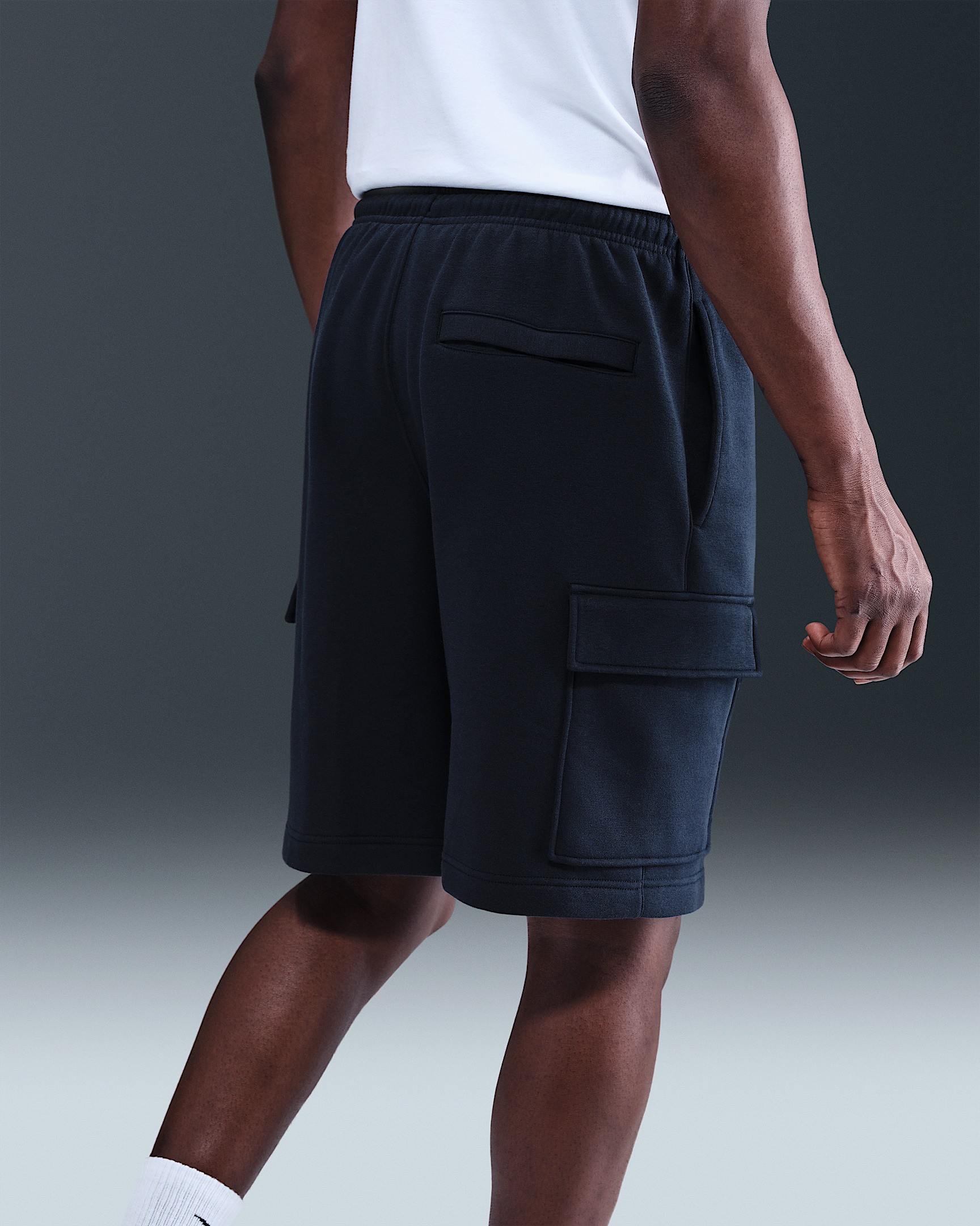 Nike Club Men's Fleece Cargo Shorts - 3