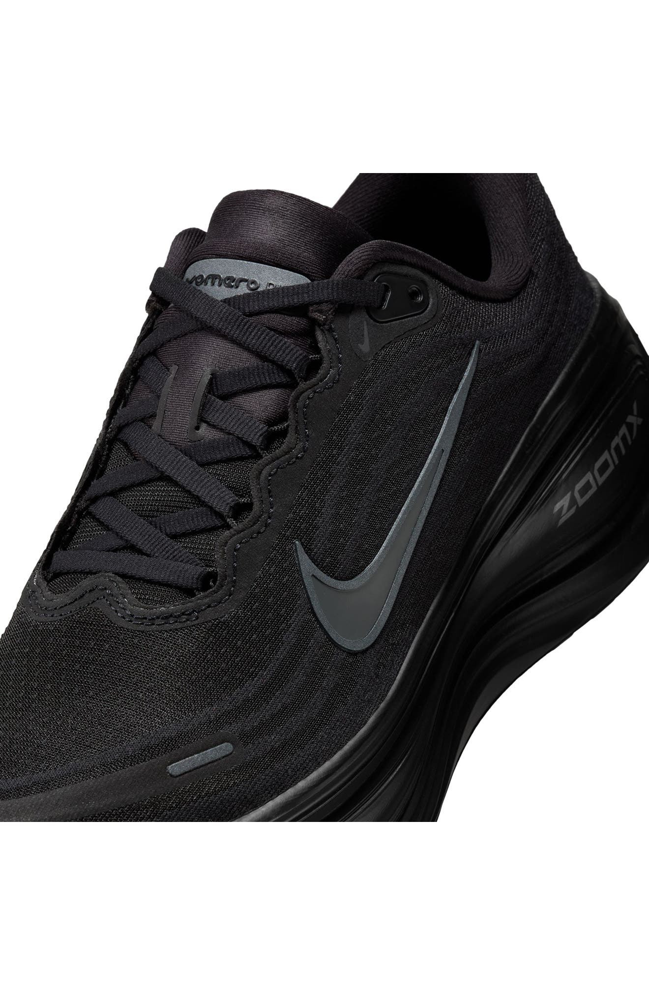 Nike Vomero Plus Running Shoe in 001 Black/dkskgy at Nordstrom - 7