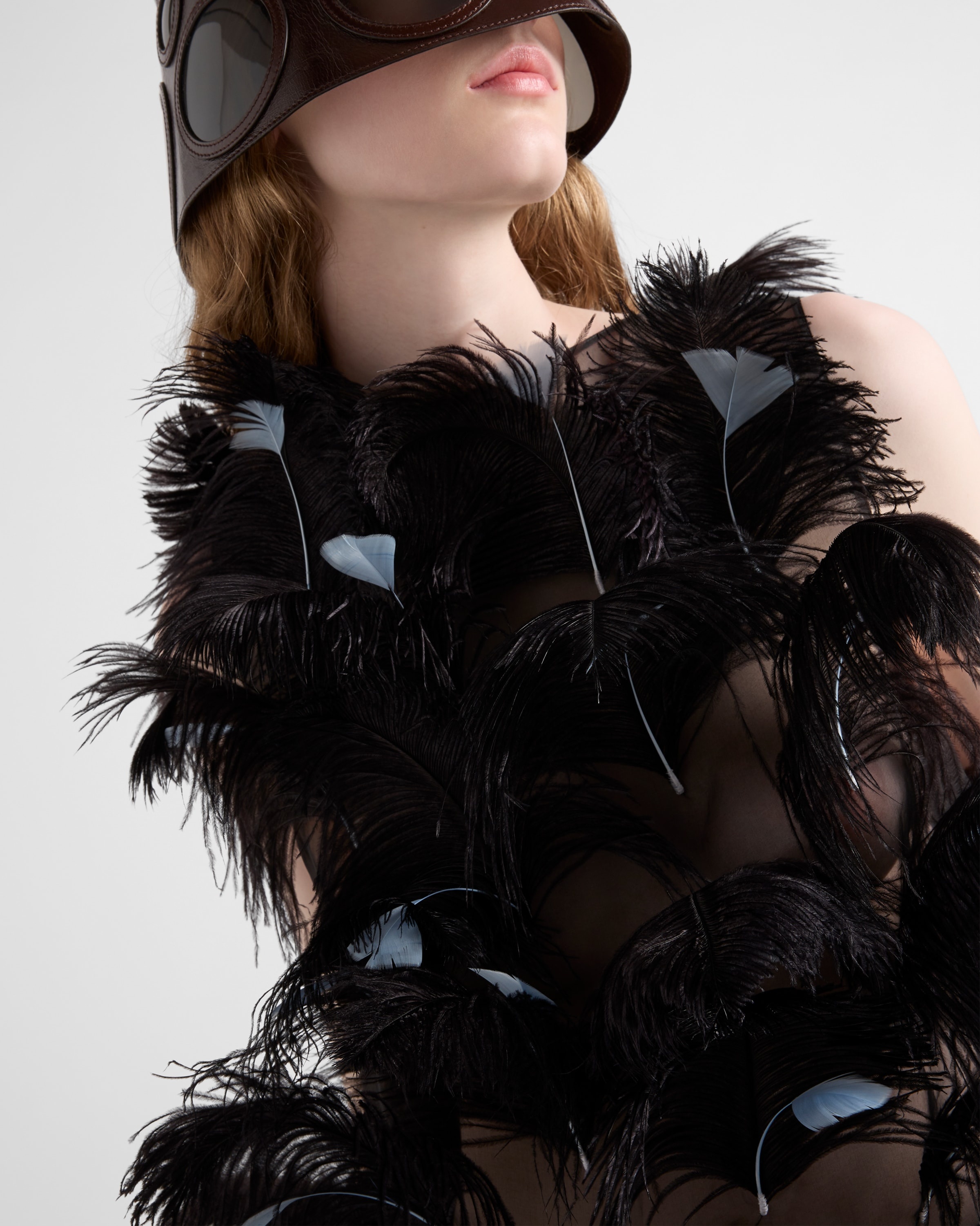 Feather-embellished silk organza dress - 4