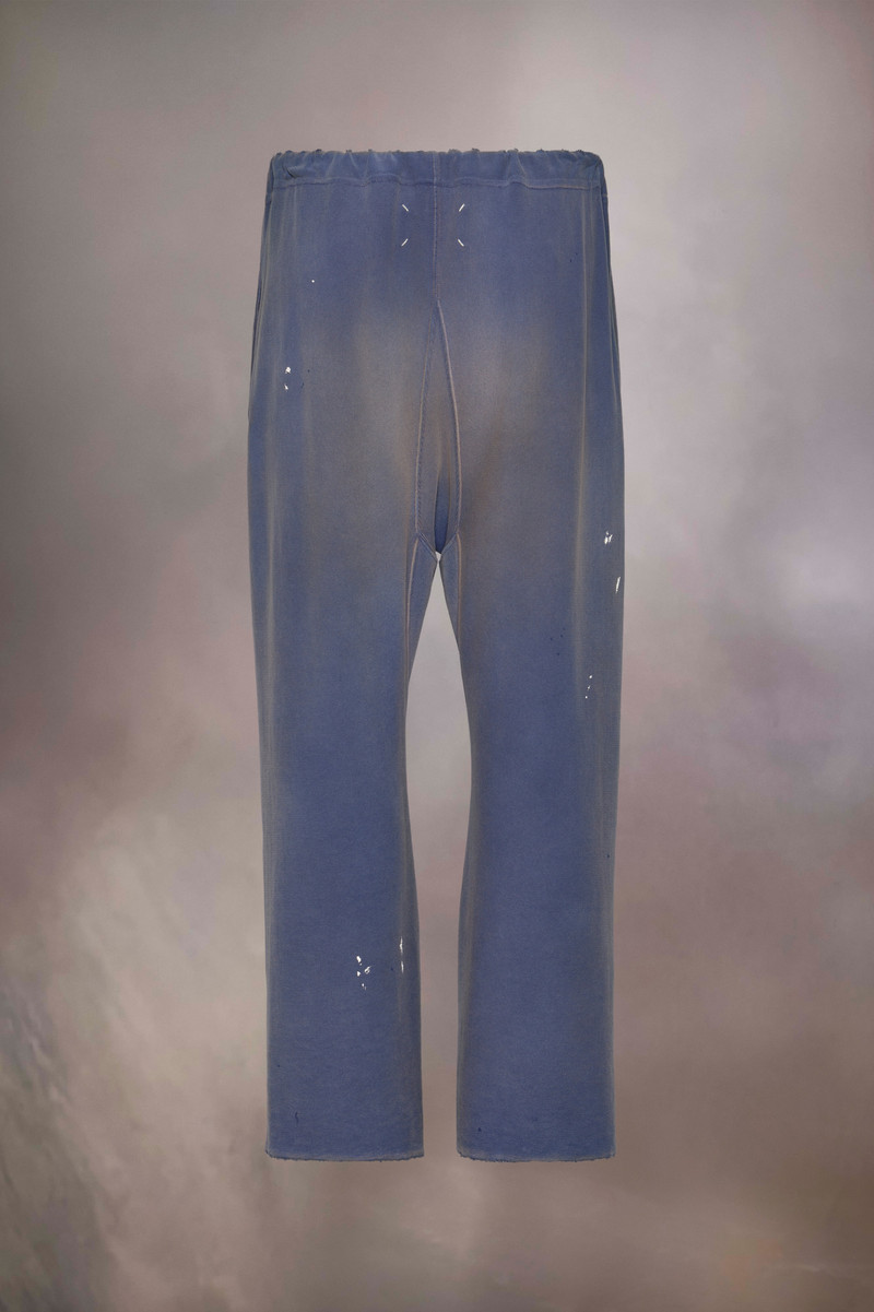 Distressed sweatpants 4