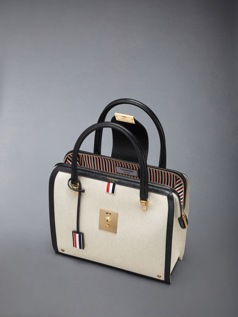 Mrs. Thom tote bag 4