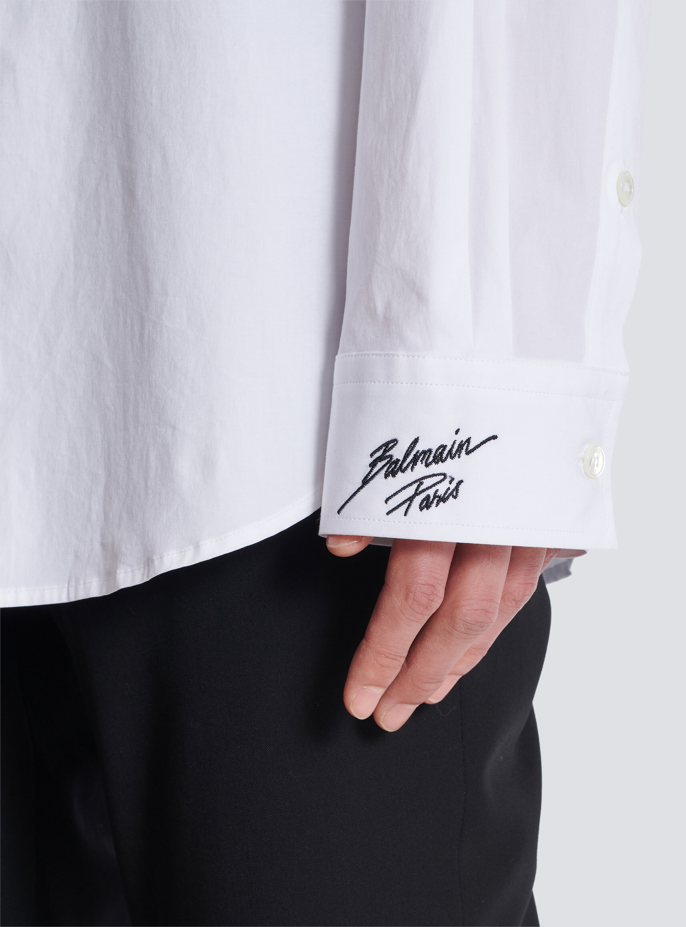 Poplin shirt with embroidered collar - 8