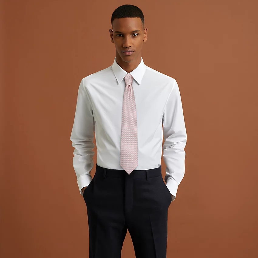H en Relief tie - 2