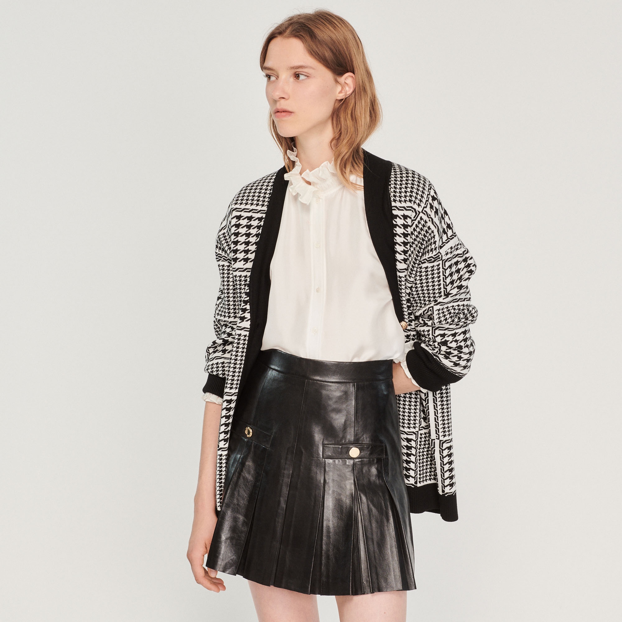 Pleated short leather skirt - 2