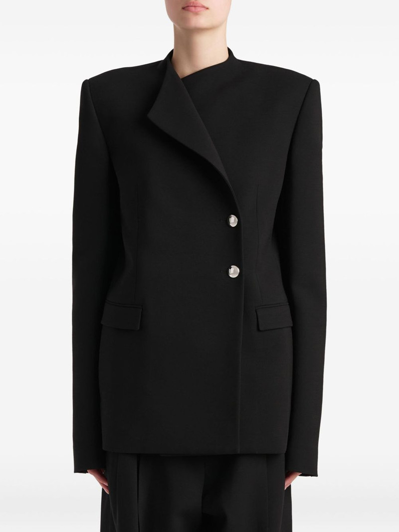 button jacket 3
