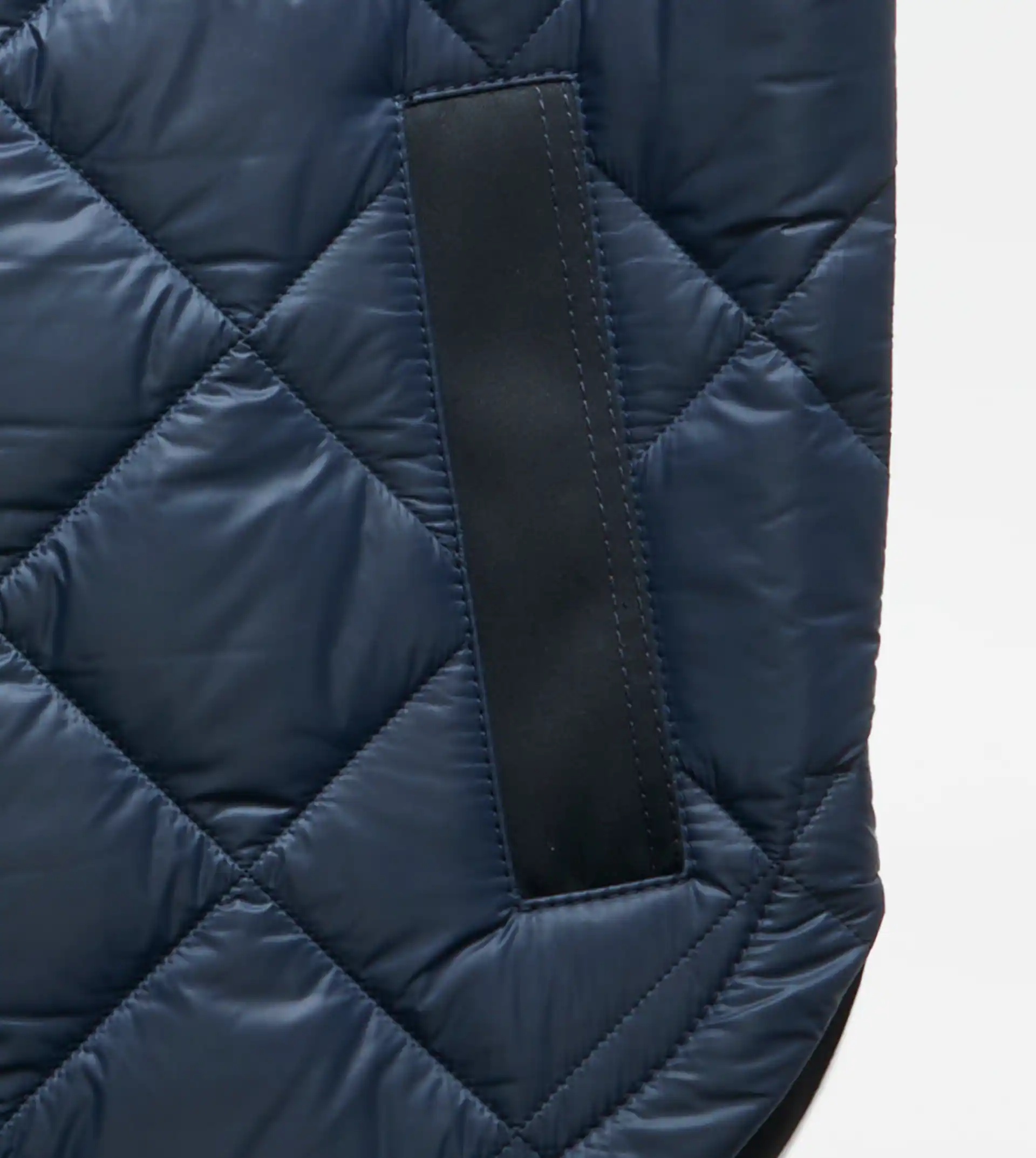 QUILTED GILET - BLUE - 6