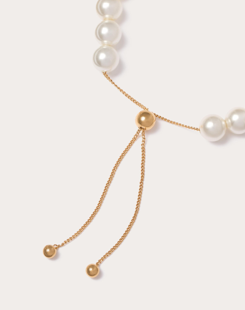 VLOGO SIGNATURE METAL AND RESIN PEARL BRACELET 4