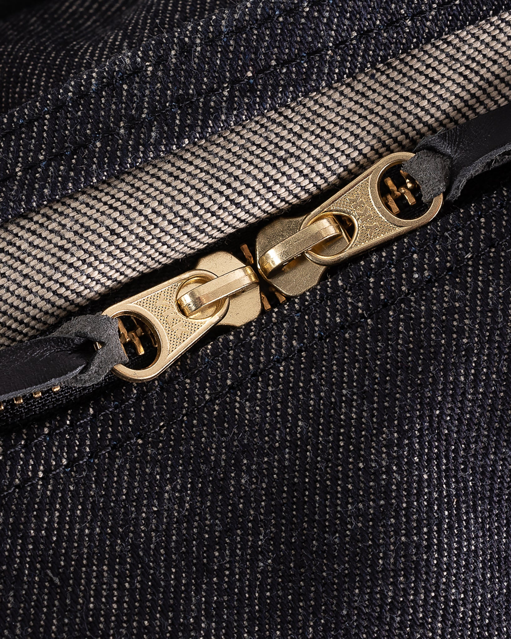 IHE-35-IND 21oz Selvedge Denim and Buttero Leather Holdall - Indigo - 11