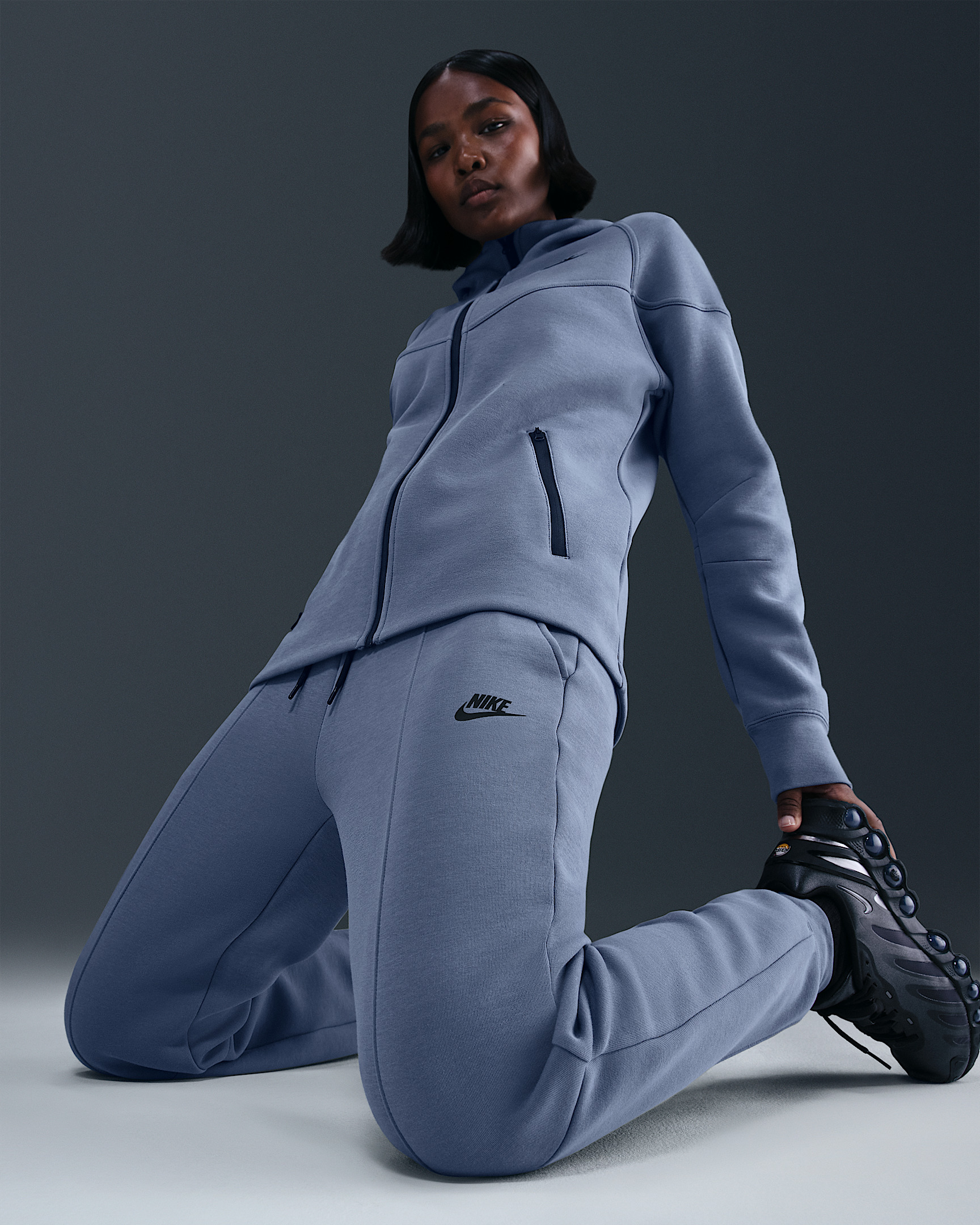 Nike Sportswear Tech Fleece Women's Mid-Rise Joggers - 5