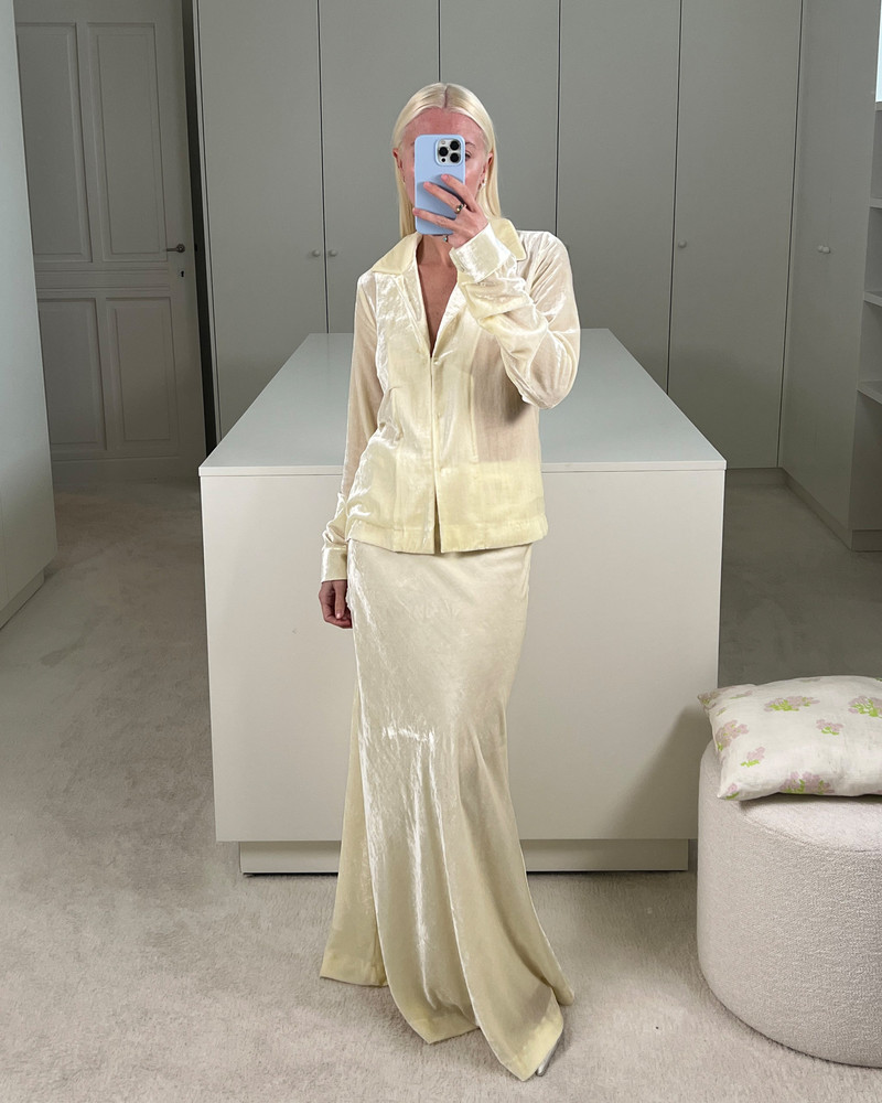 BERNADETTE Shirt Bill outlook