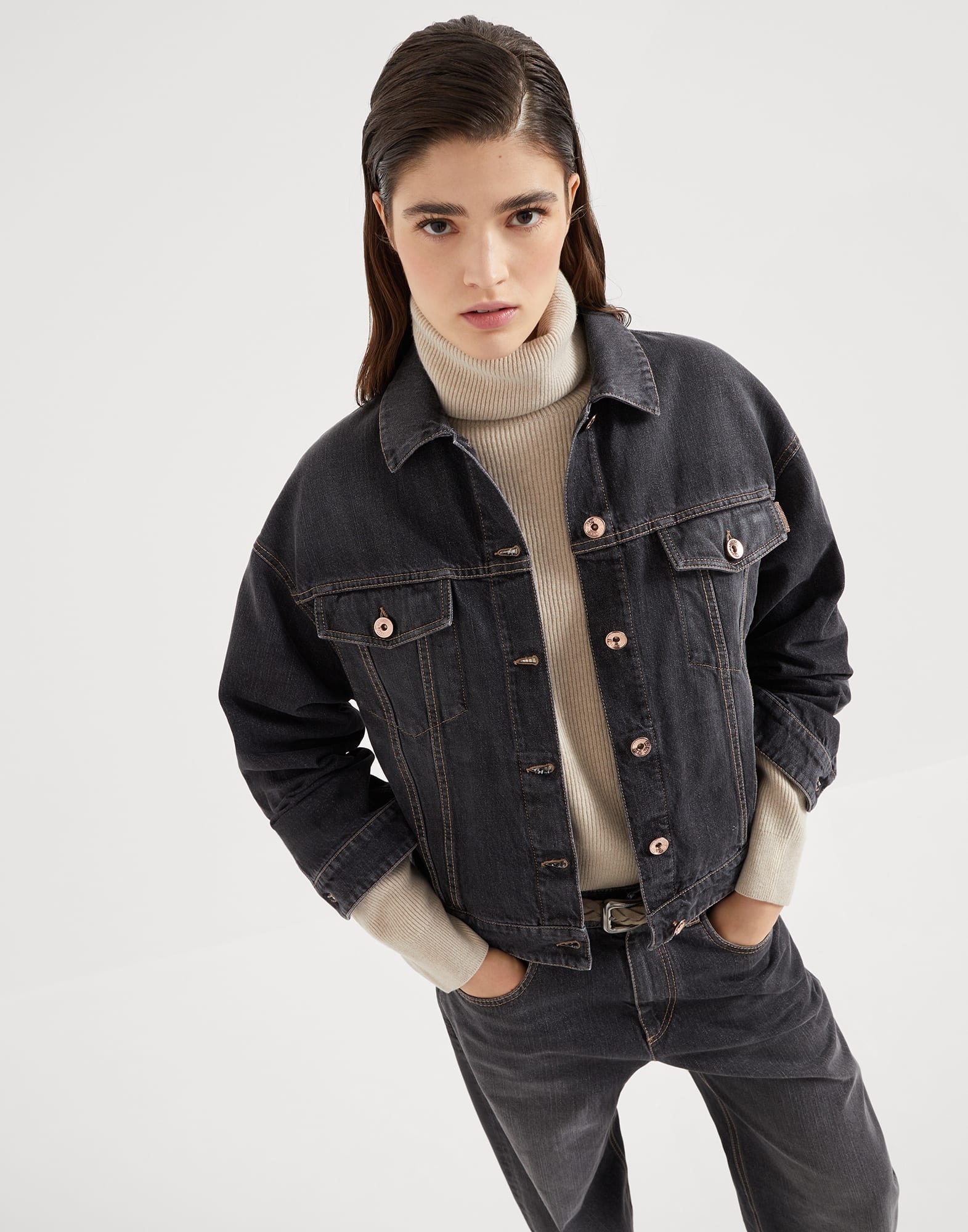 Authentic denim jacket with shiny tab - 4