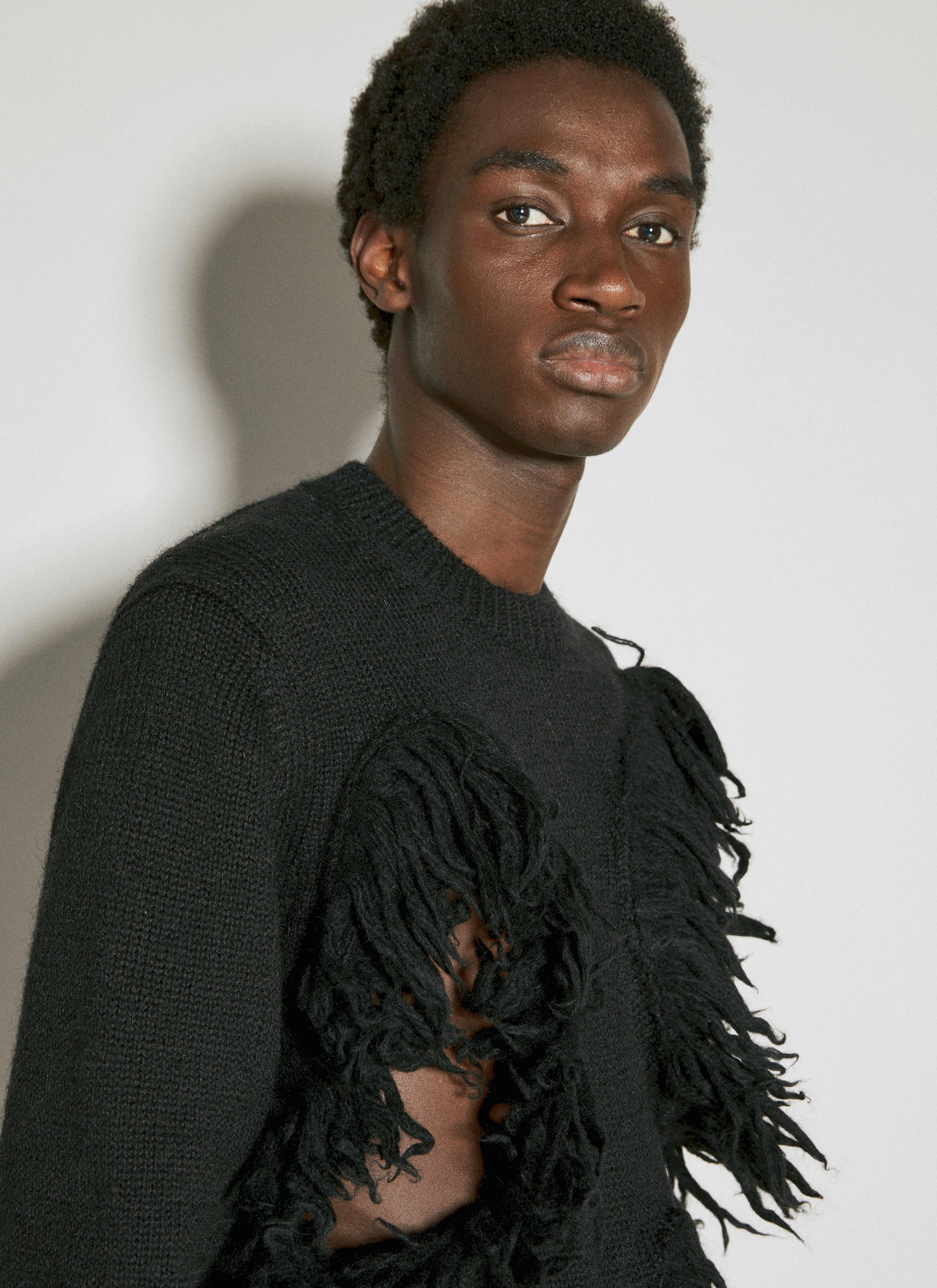Cut-Out Wool Sweater With Tassle Edge - 5
