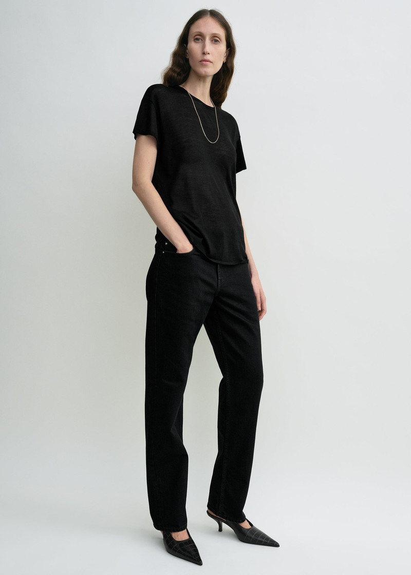 Totême Silk tee black outlook