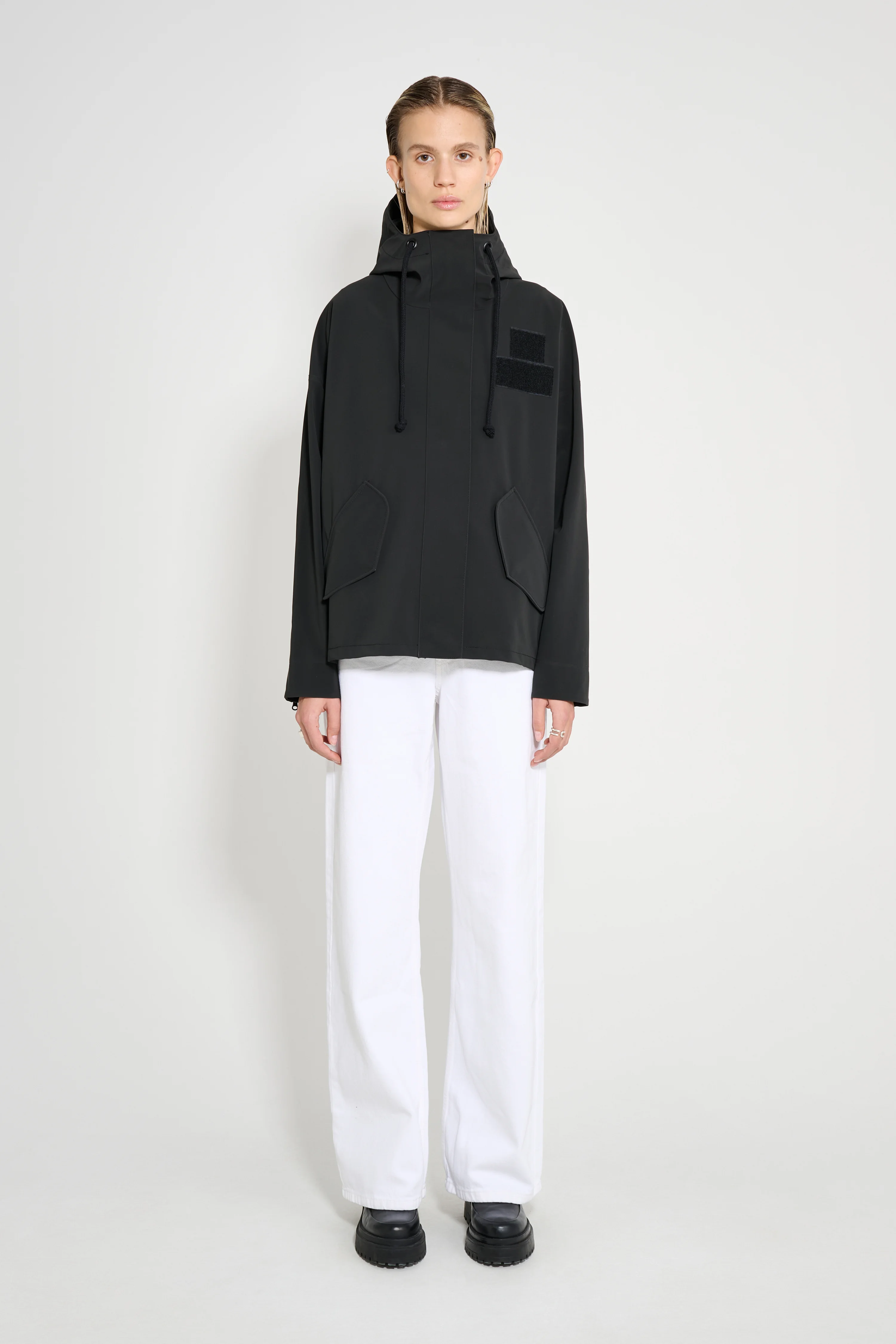 Faversham Matte Raincoat Black - 1