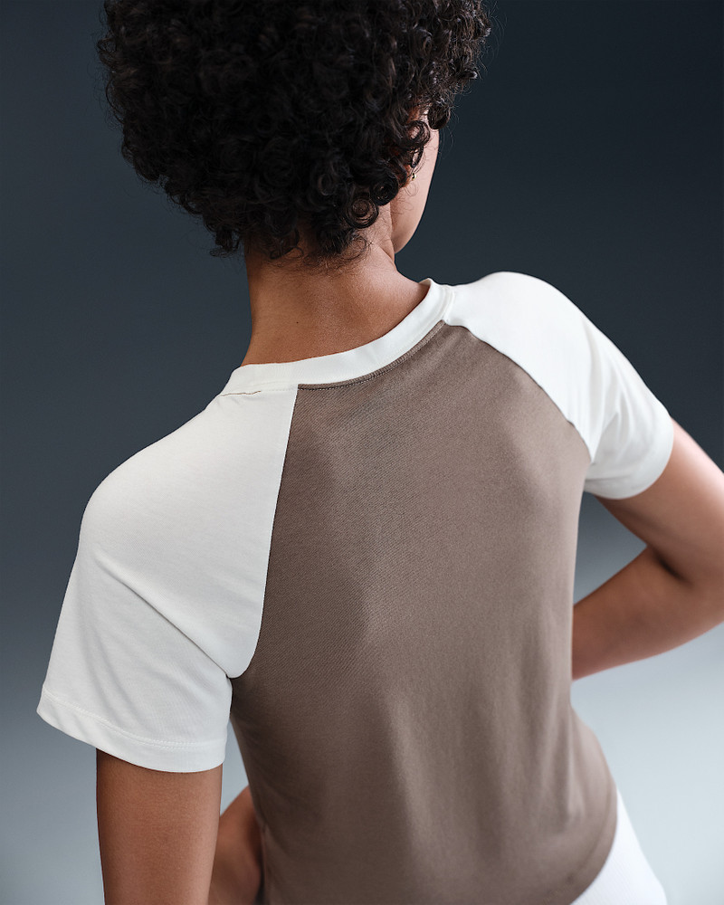 Nike Nike Sportswear Chill Knit Women's Slim Graphic T-Shirt outlook