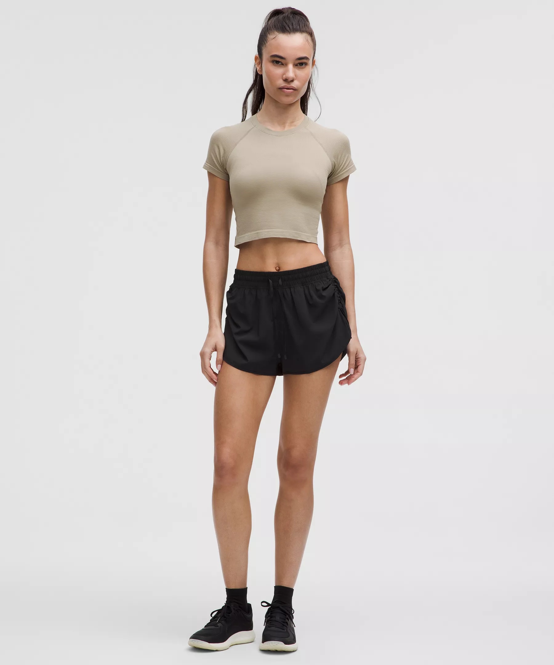 Side-Cinch High-Rise Short 1.5" - 2