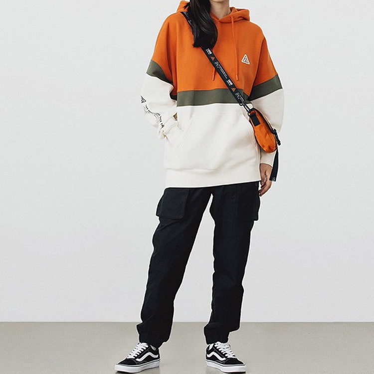 Vans 66 Supply Shoulder Bag 'Orange Black' VN0A4UTBNC8 - 4