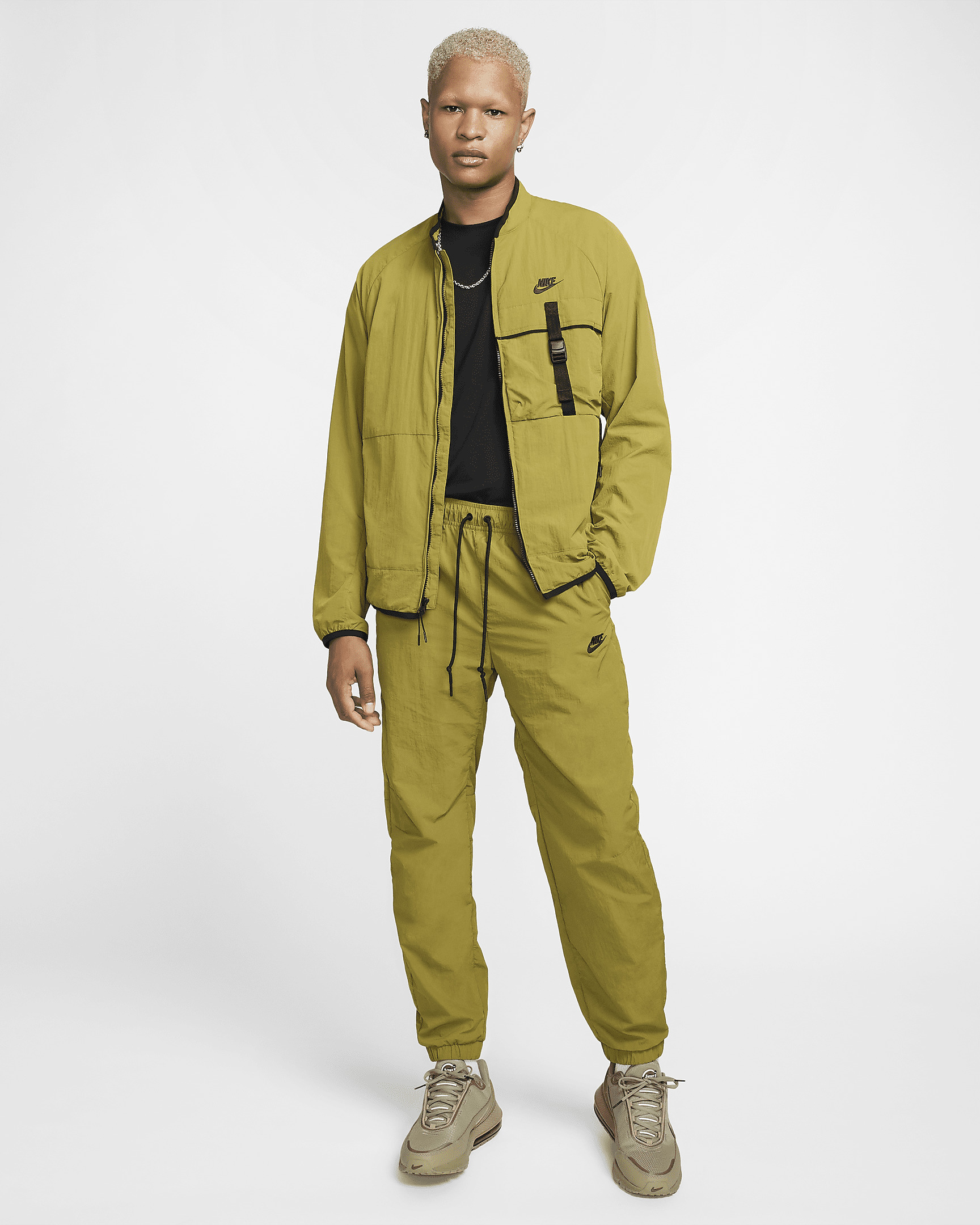 Nike Tech Men's Woven Jacket - 9