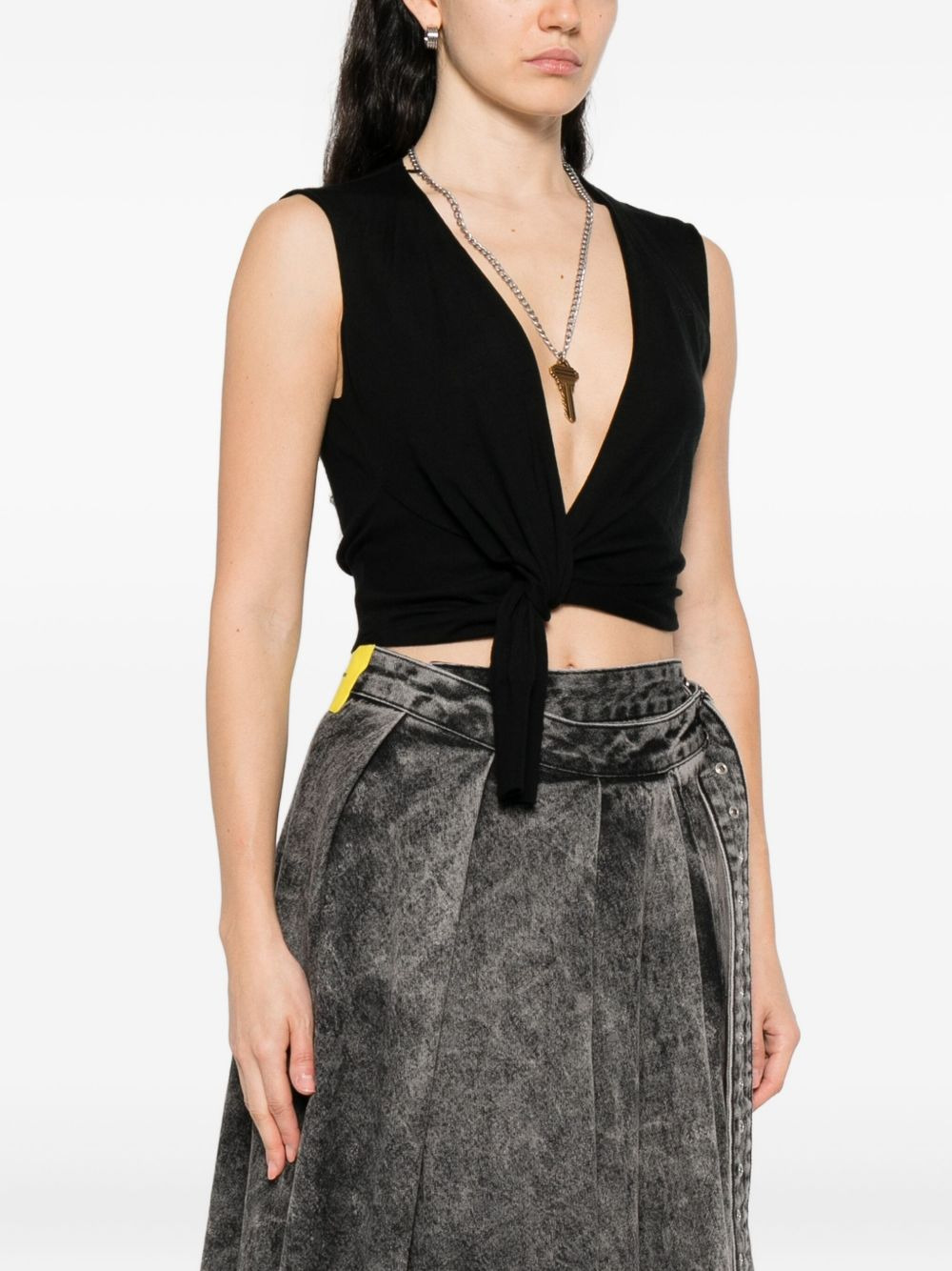 key-detail top - 3
