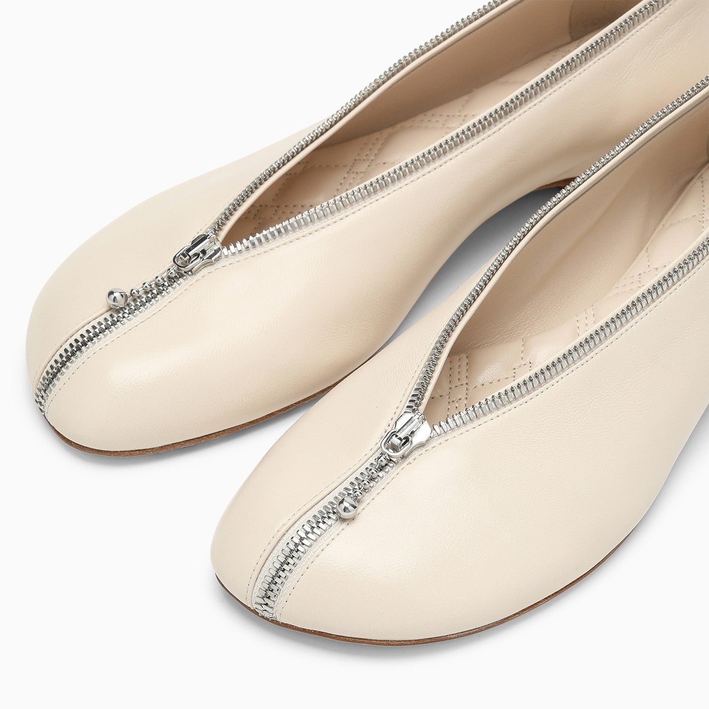 Burberry Burberry Sadler Ballerina With Light Beige Leather