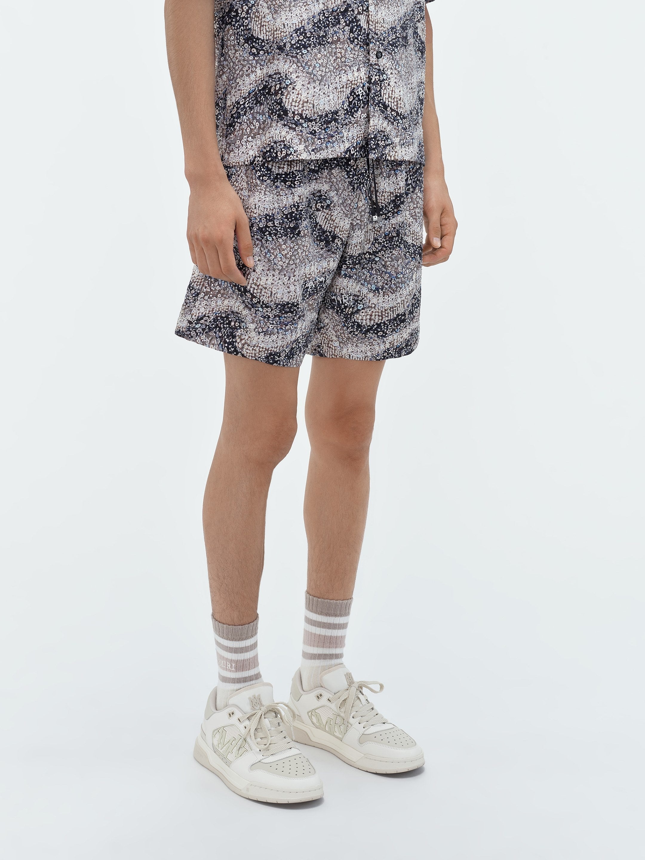 WAVY EMBELLISHED SHORT - 4