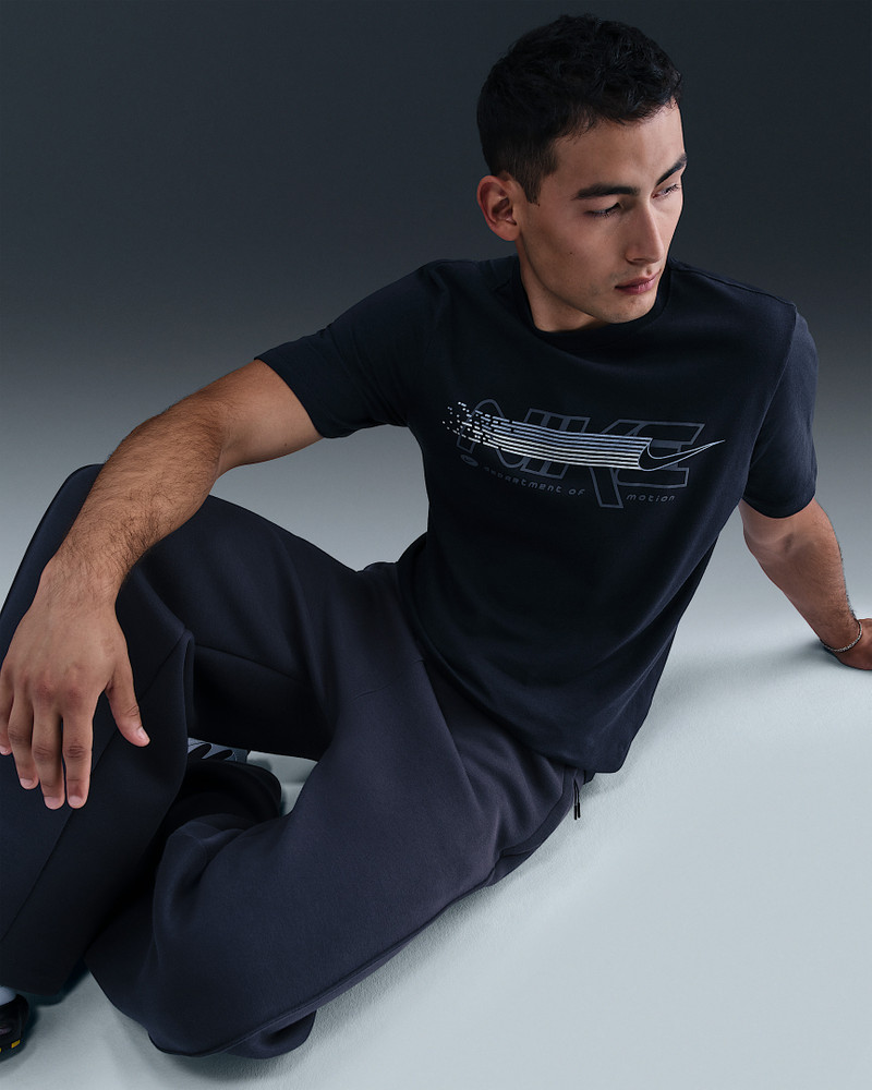 Nike Sportswear Men's T-Shirt 3