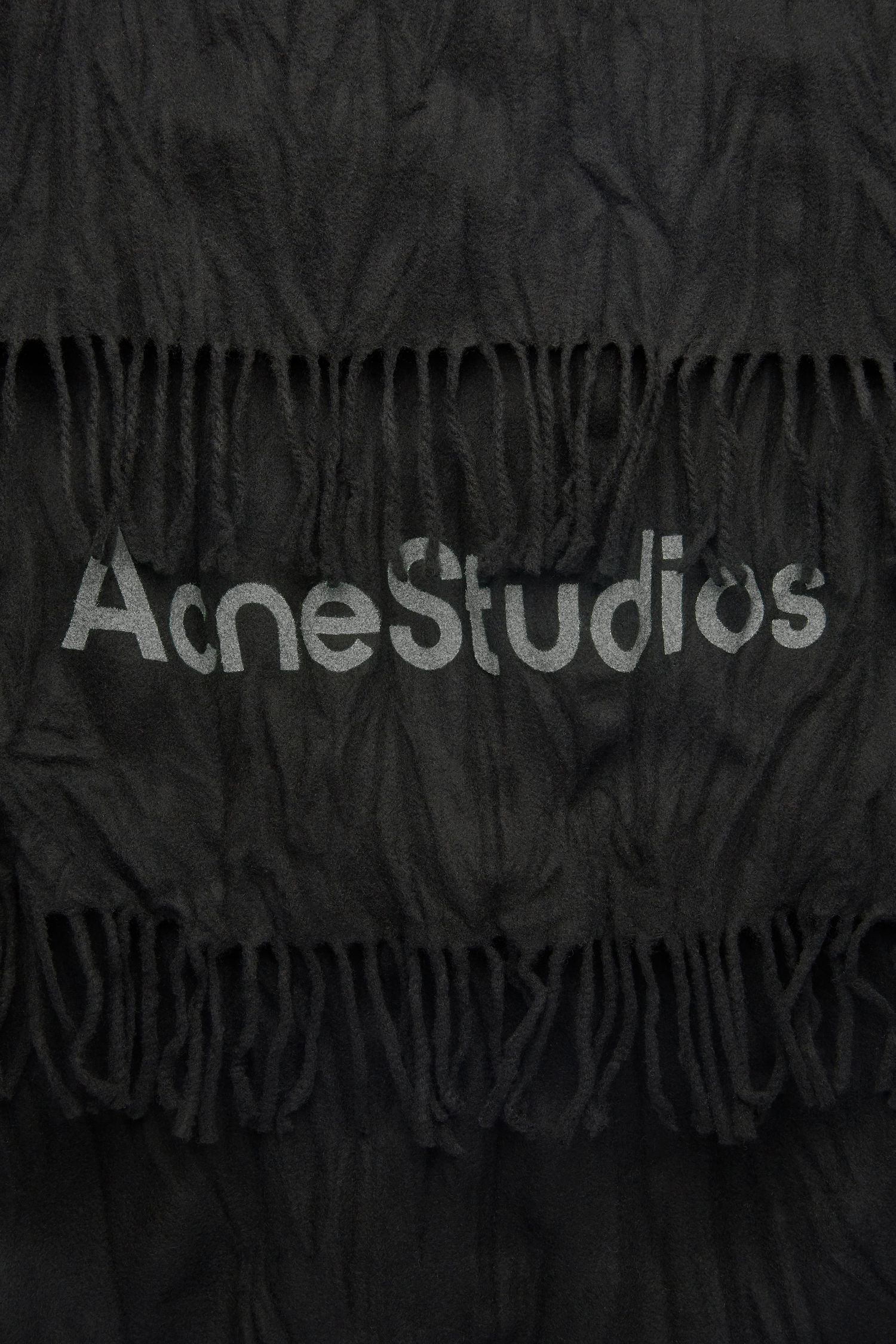 Crinkled wool scarf black - 5