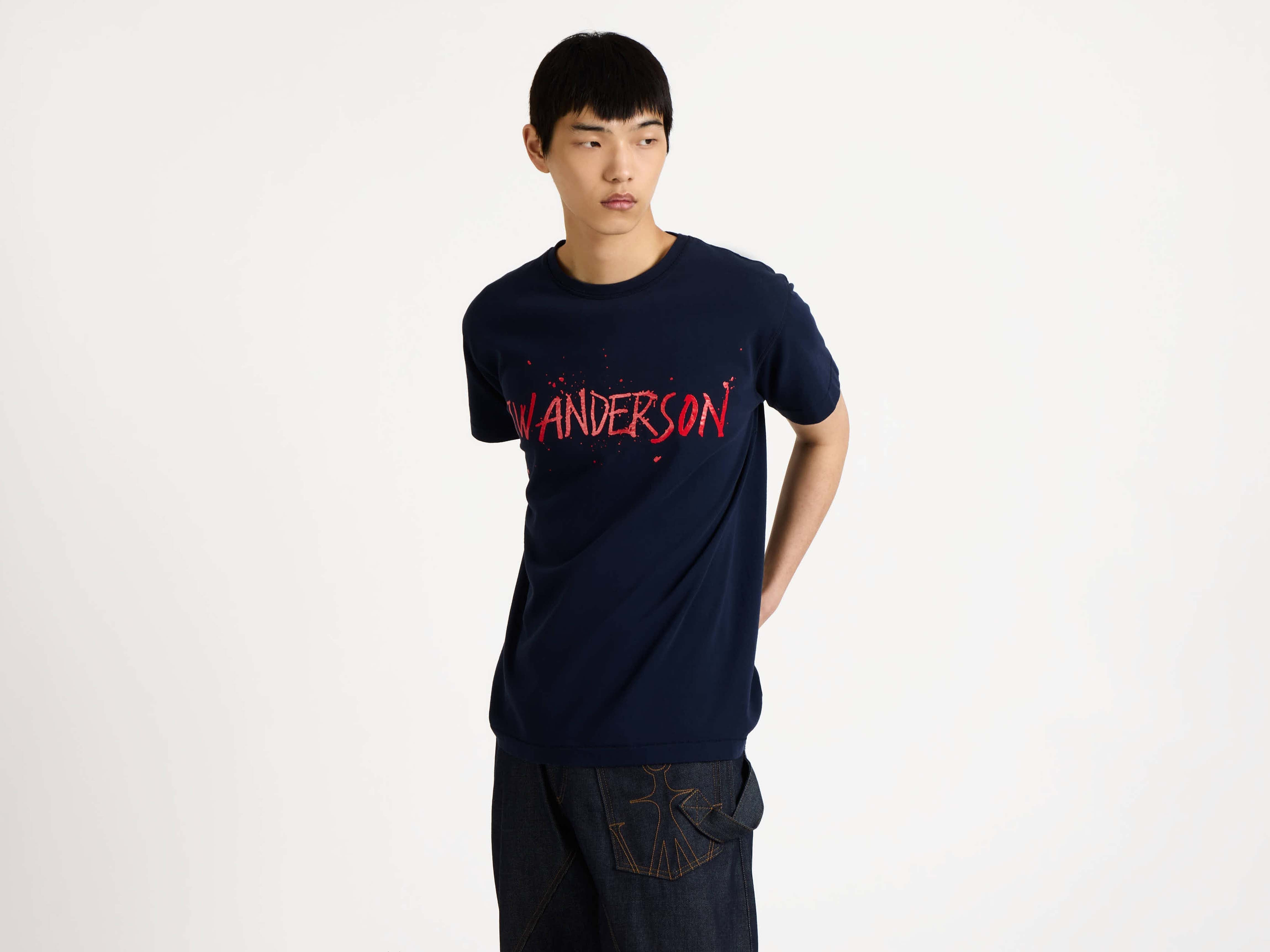 CIRCULAR T-SHIRT IN NAVY - 4