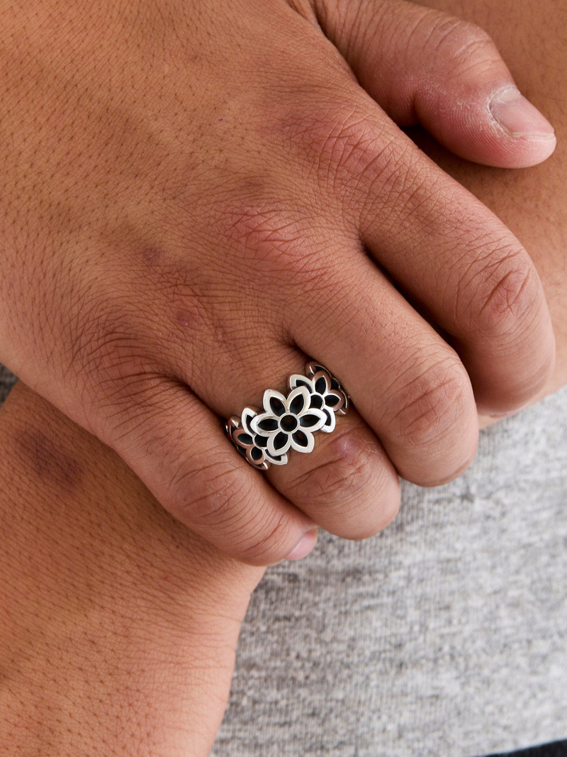 GOOD ART HLYWD Frida Ring in Sterling Sliver outlook