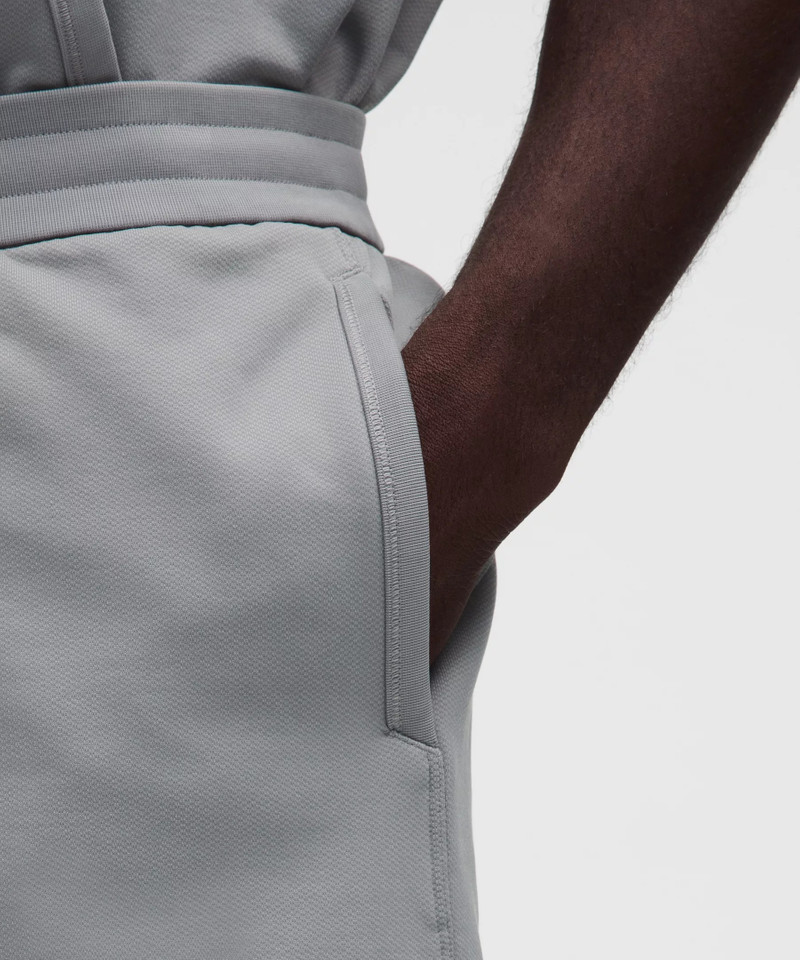 Warm-Up Unlined Gym Short 7" 5