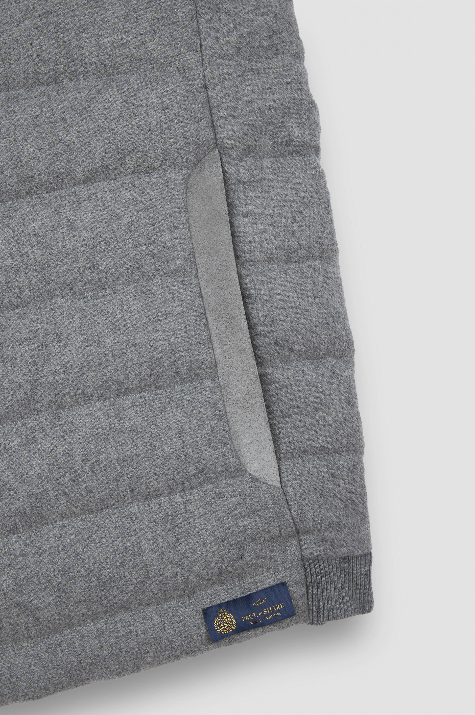 PADDED GILET IN WOOL AND CASHMERE - 7