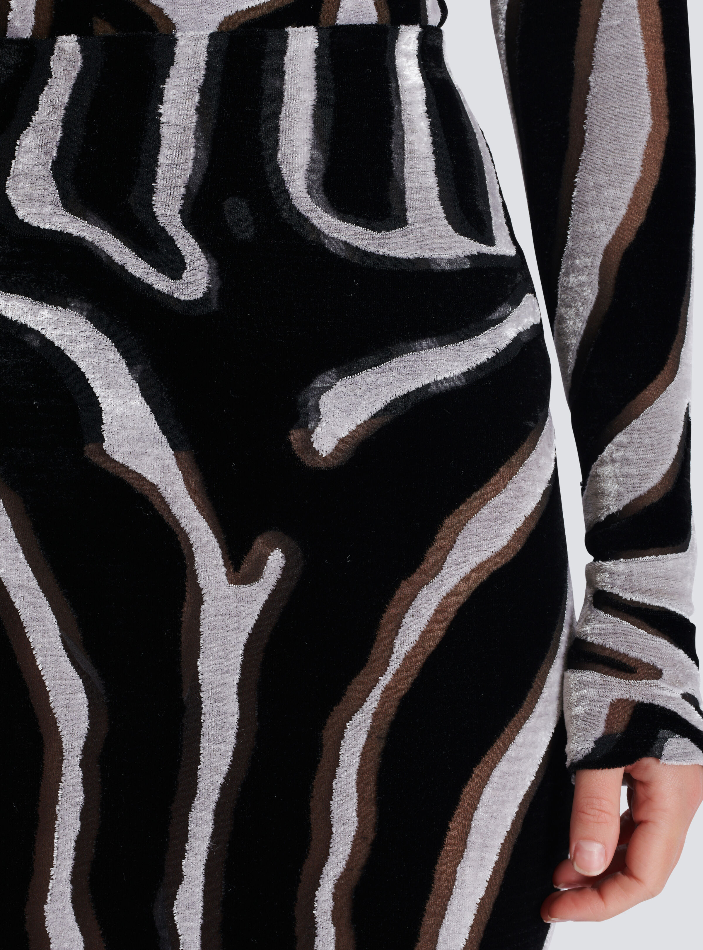 Zebra-print velvet pencil skirt - 7