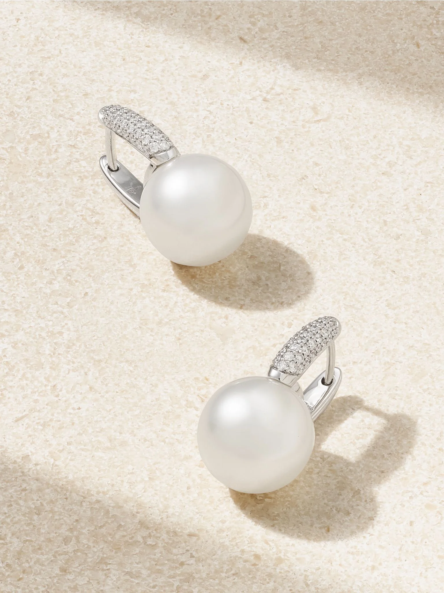 18-karat white gold, pearl and diamond earrings White - 1