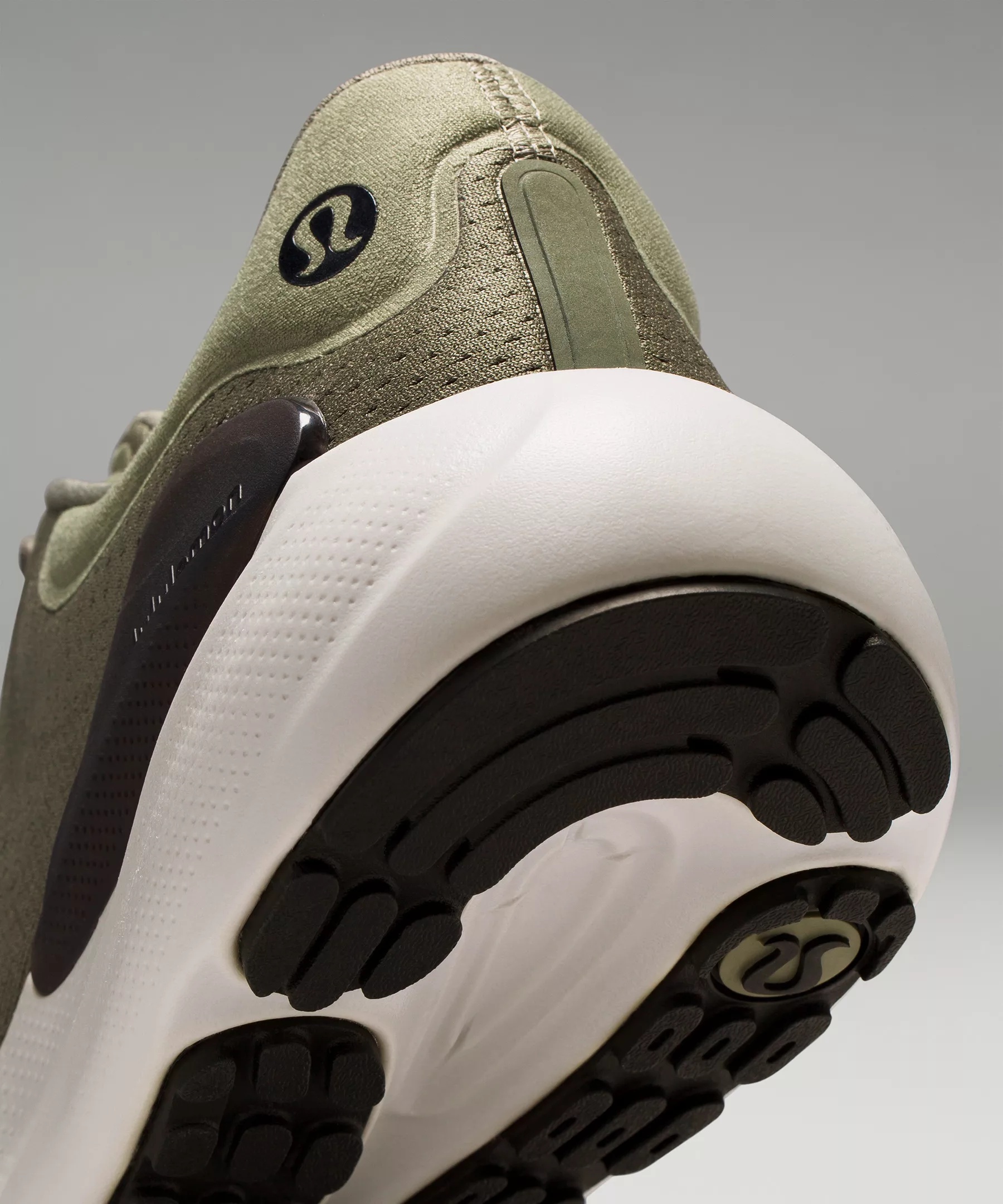beyondfeel Men's Running Shoe - 9