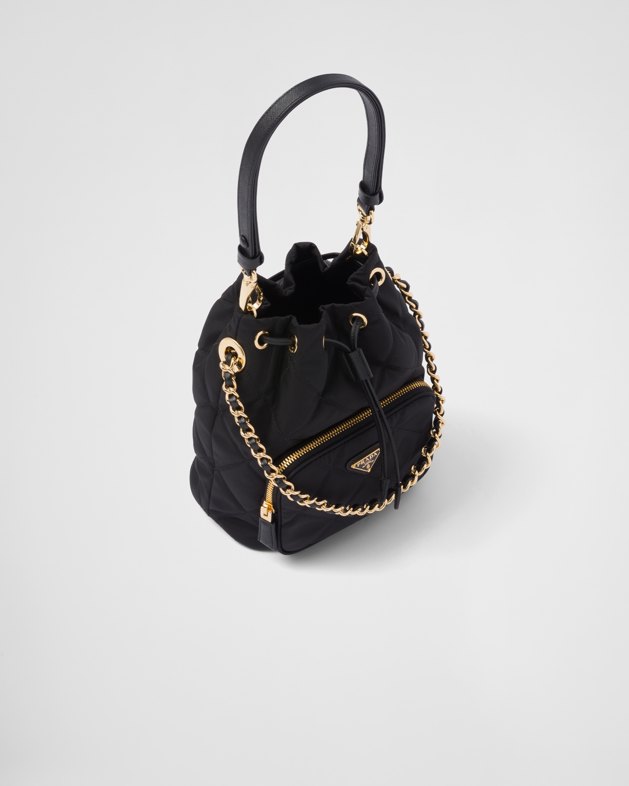 バッグ 1995ss PRADA shouldr bag Prada Leather re-edition 1995 shoulder bag | The Fashion Square