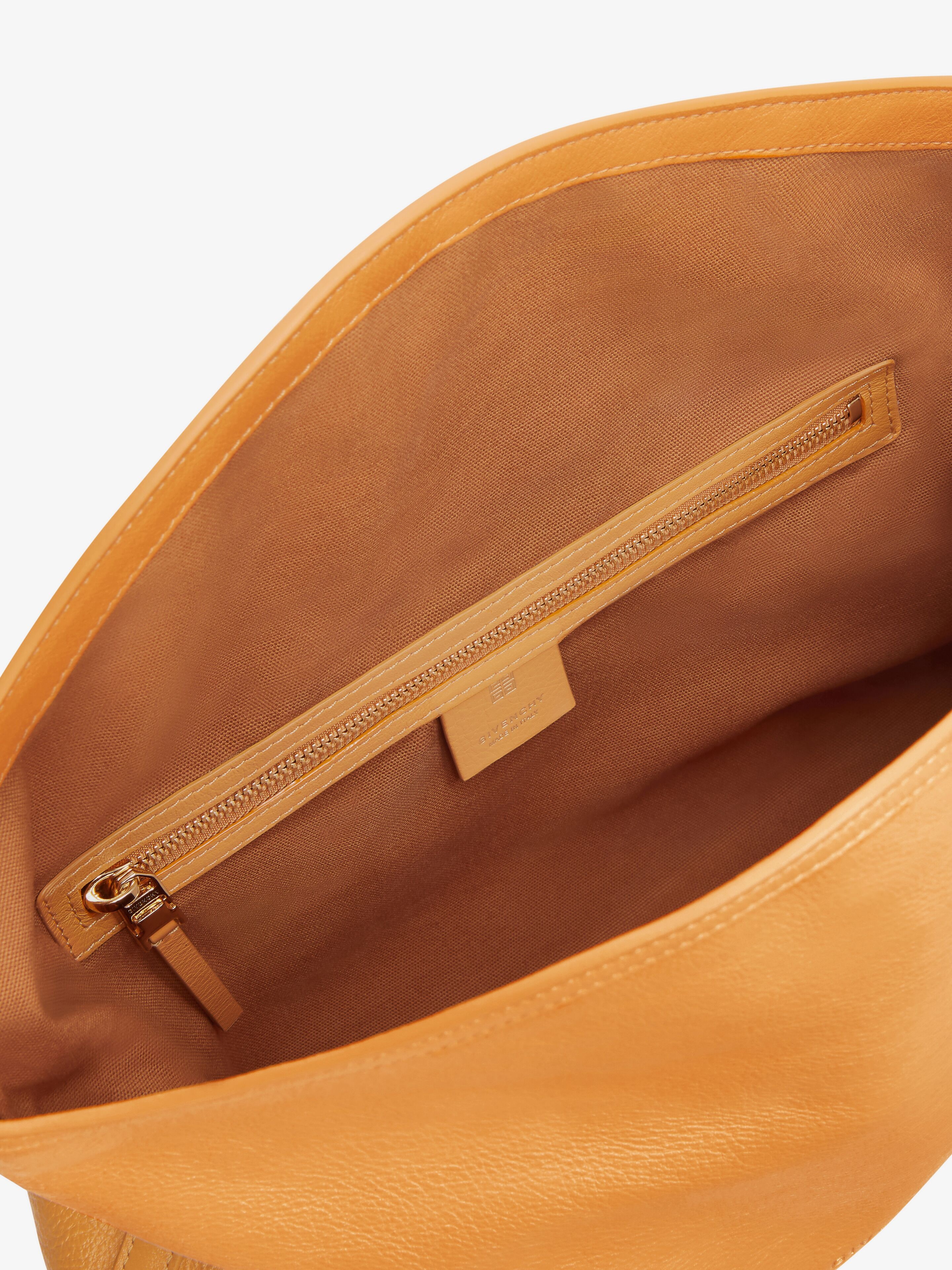 MEDIUM VOYOU CHAIN BAG IN LEATHER - 5