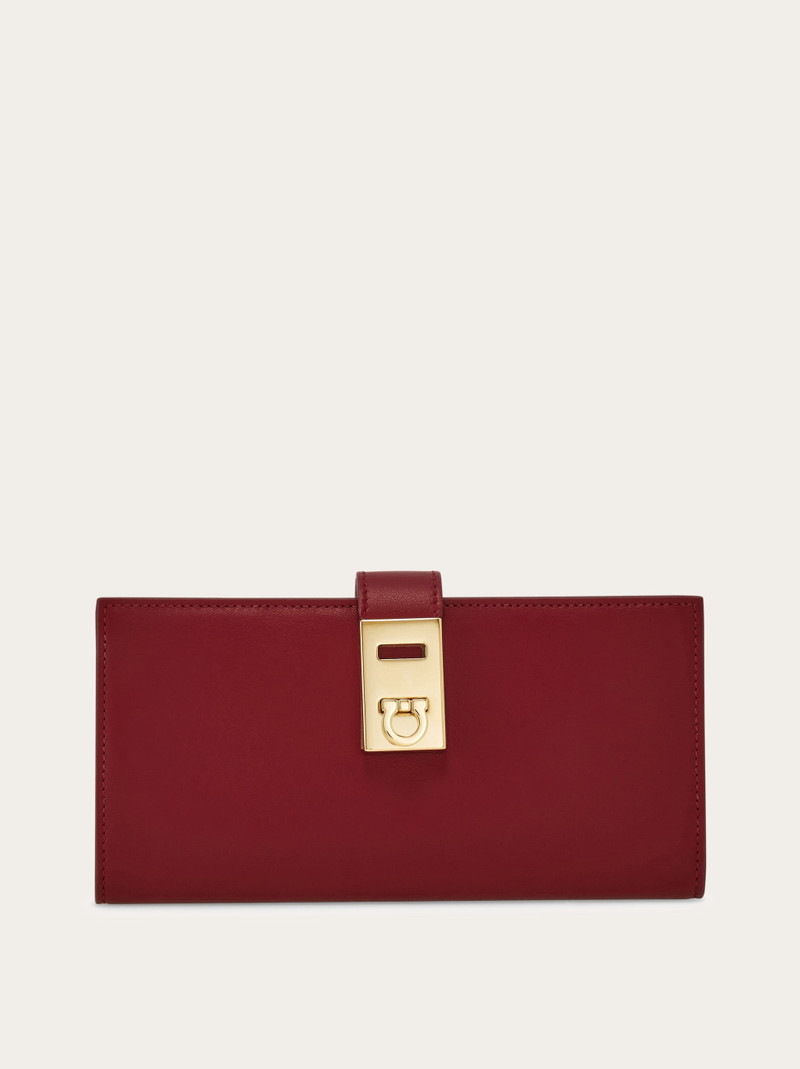 Hug continental wallet 1