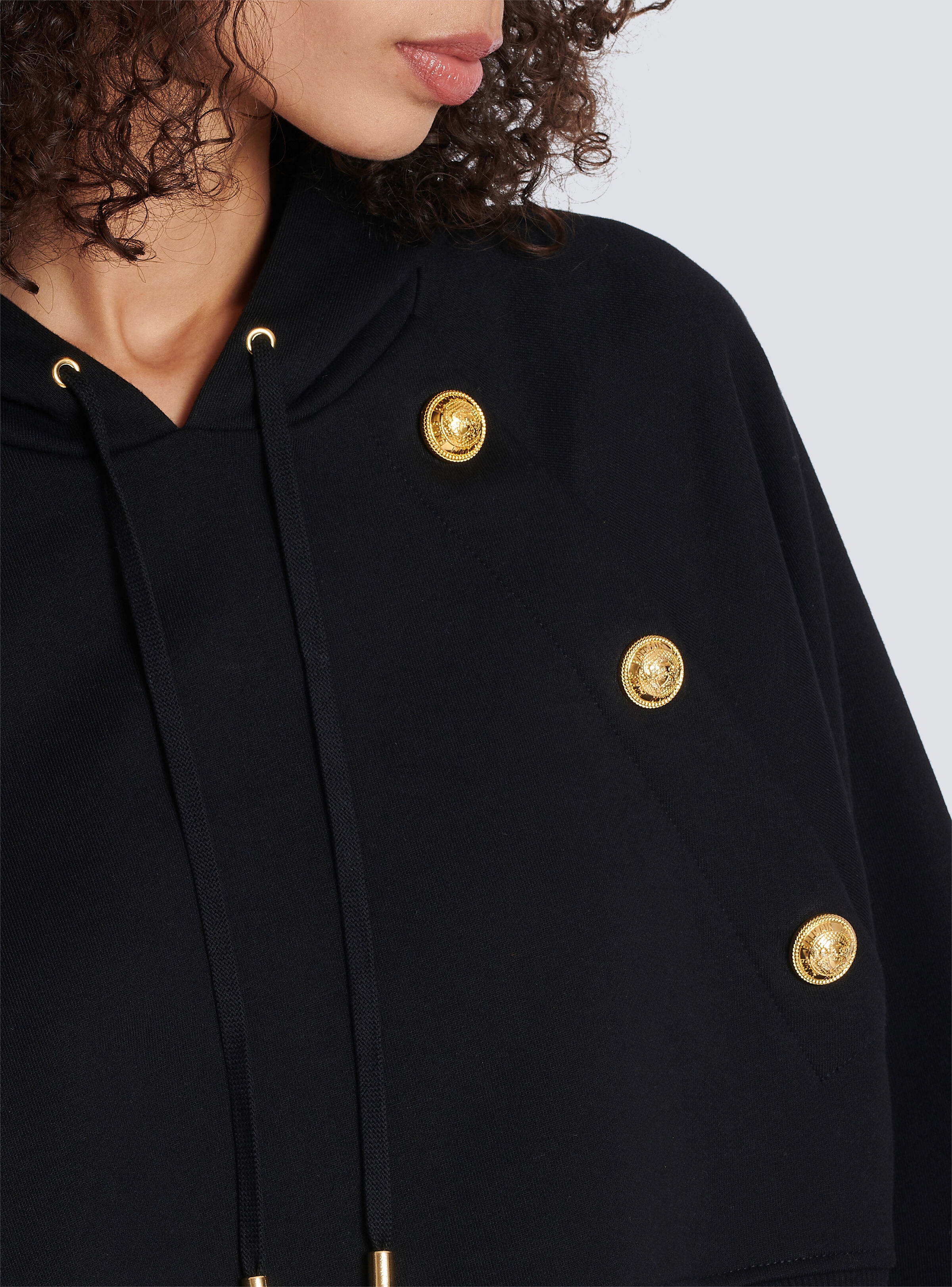 Eco-responsible cropped cotton sweatshirt with gold buttons - 6