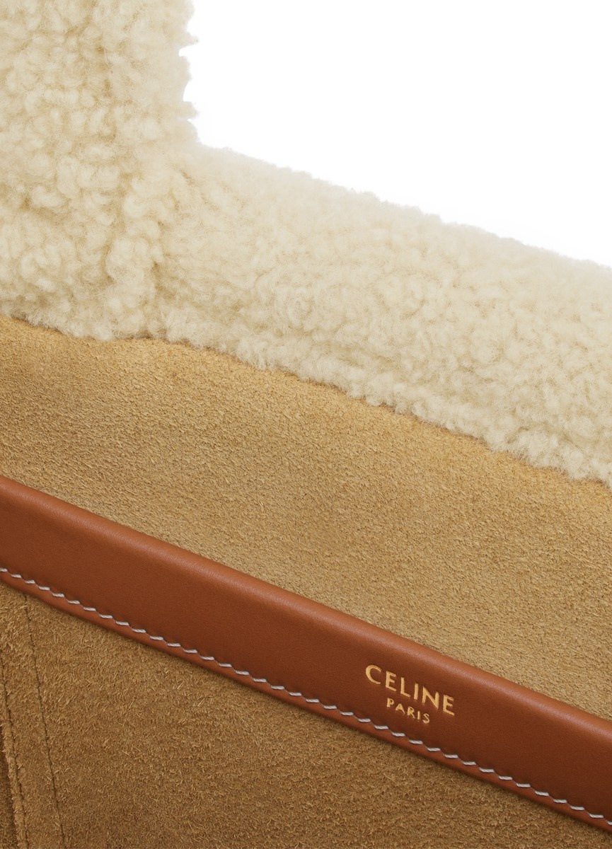 Small cabas thais in shearling with Triomphe embroideries - 4