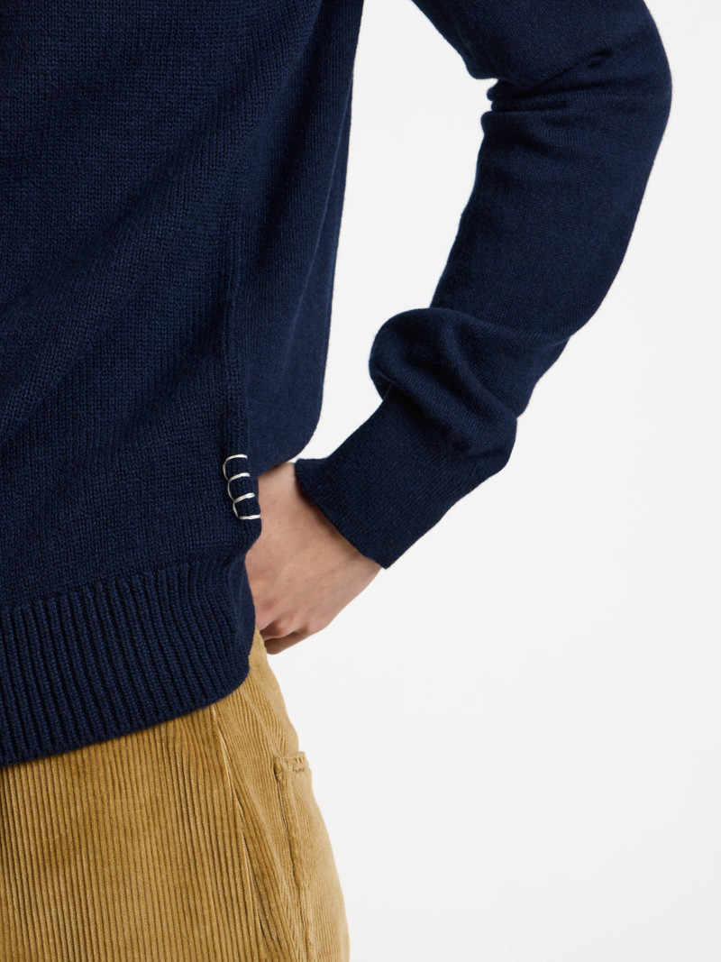 MENS RAGLAN JUMPER IN NAVY 5
