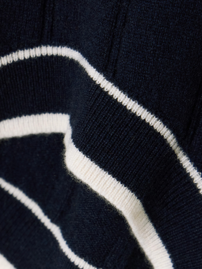 늑골된 cashmere 반바지 주요 특징 4